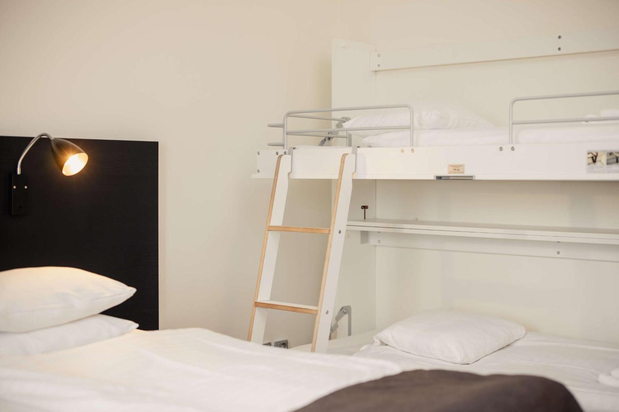 Family Room,1590370685:JPEG