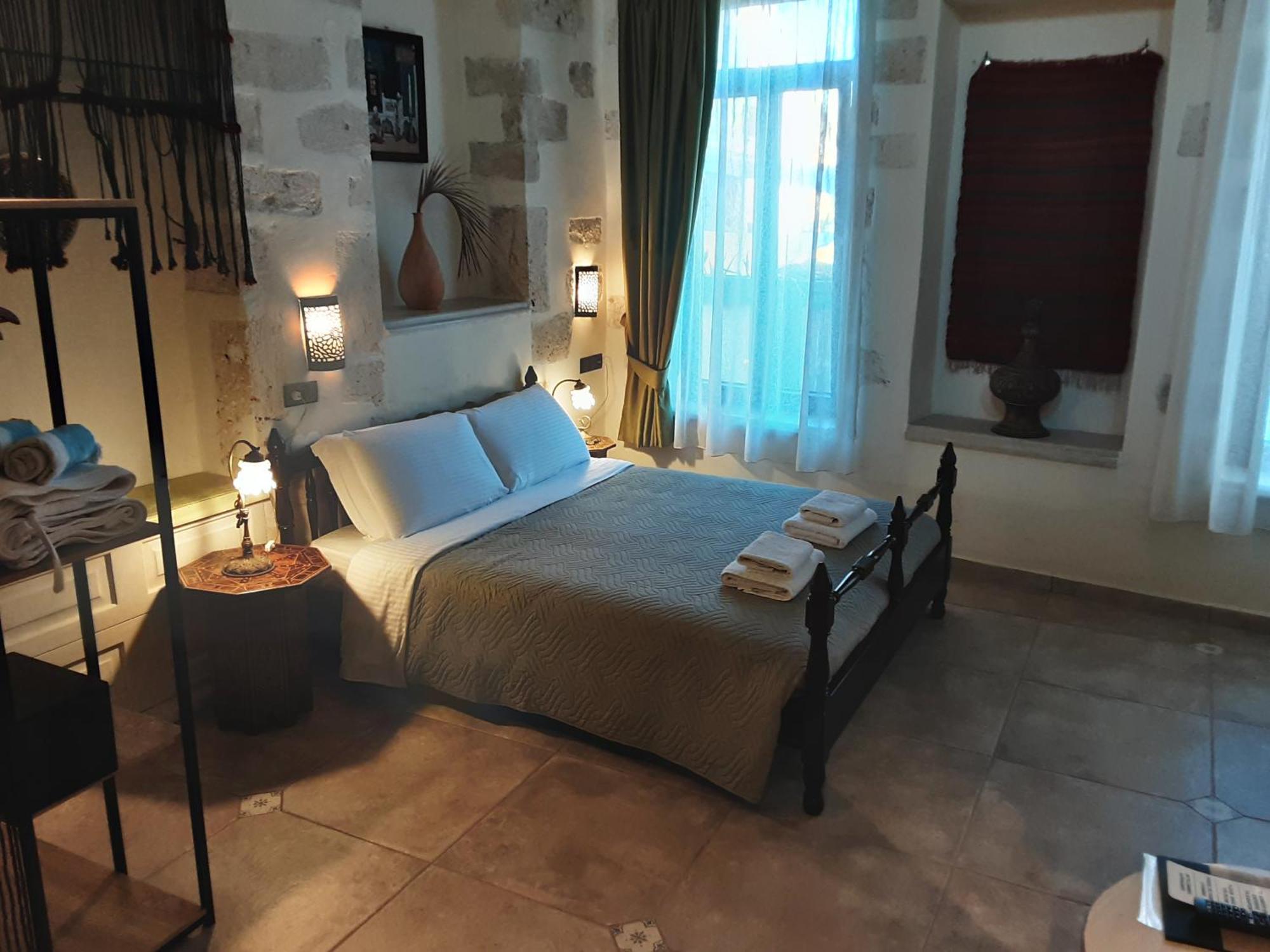 Queen Suite with Spa Bath,1590391377:JPEG