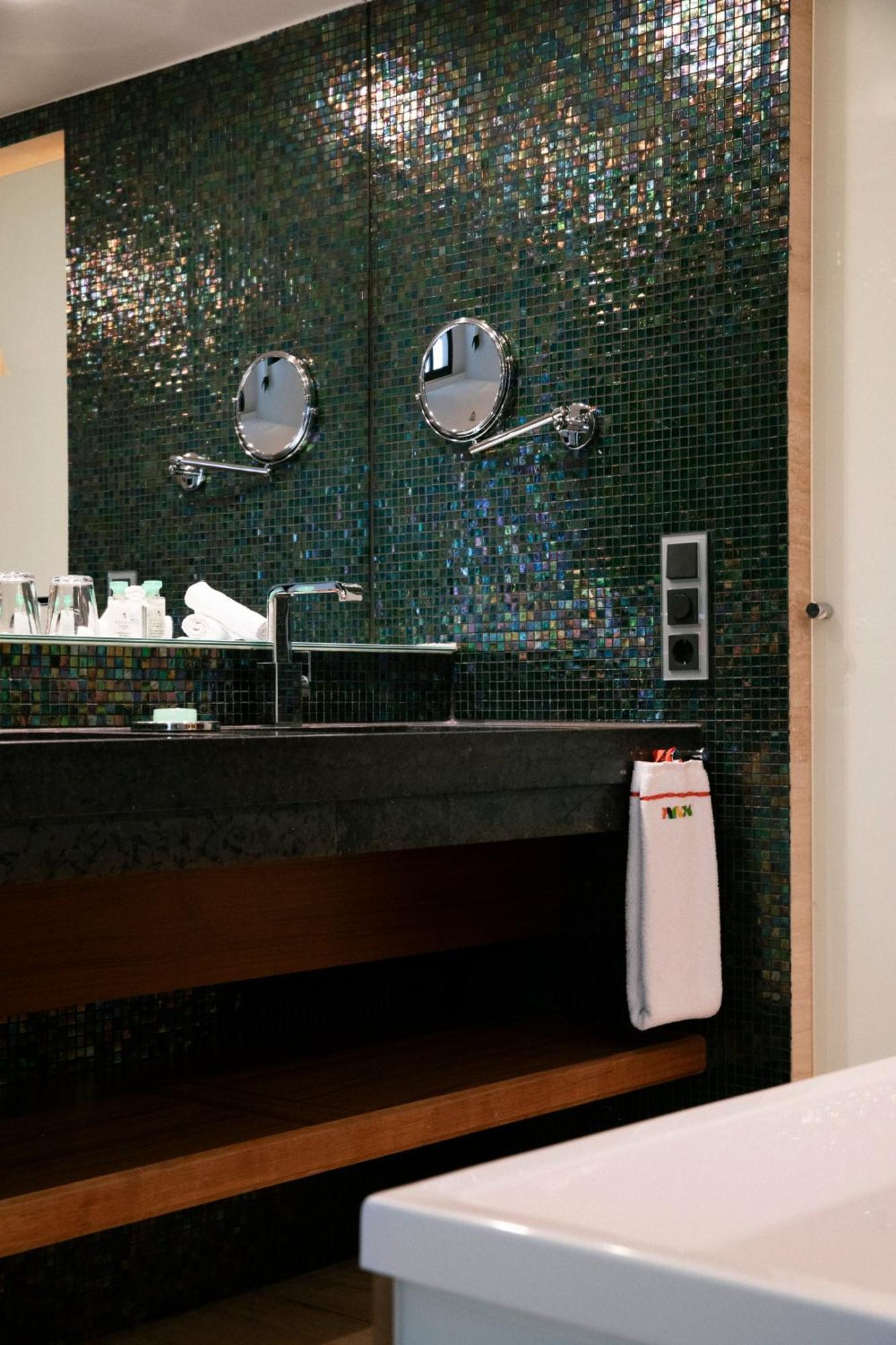 Superior Double Room with Bath,1591231906:JPEG