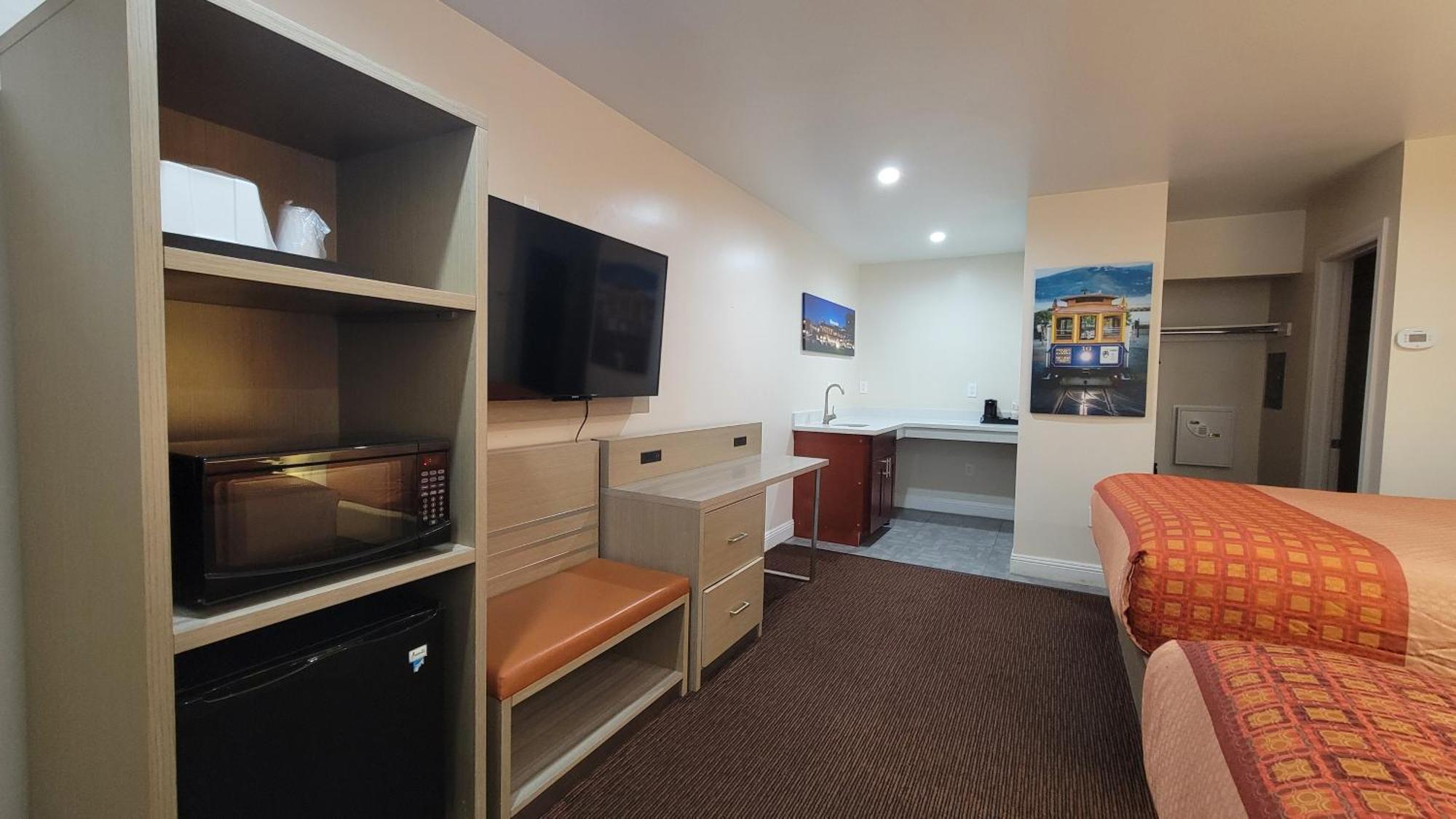 Premium Queen or Queen Room