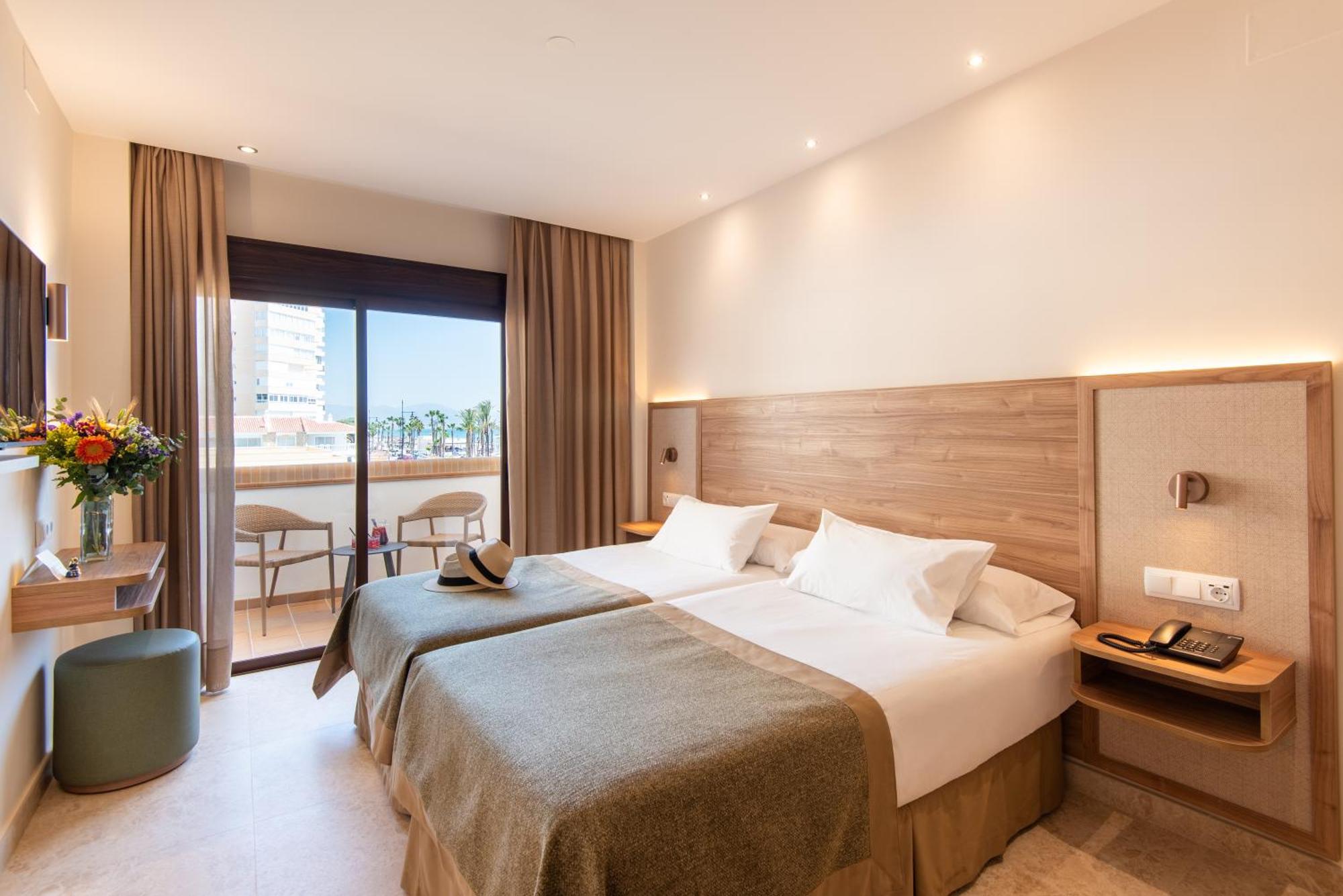 Twin Room Terrace Side Sea Views
