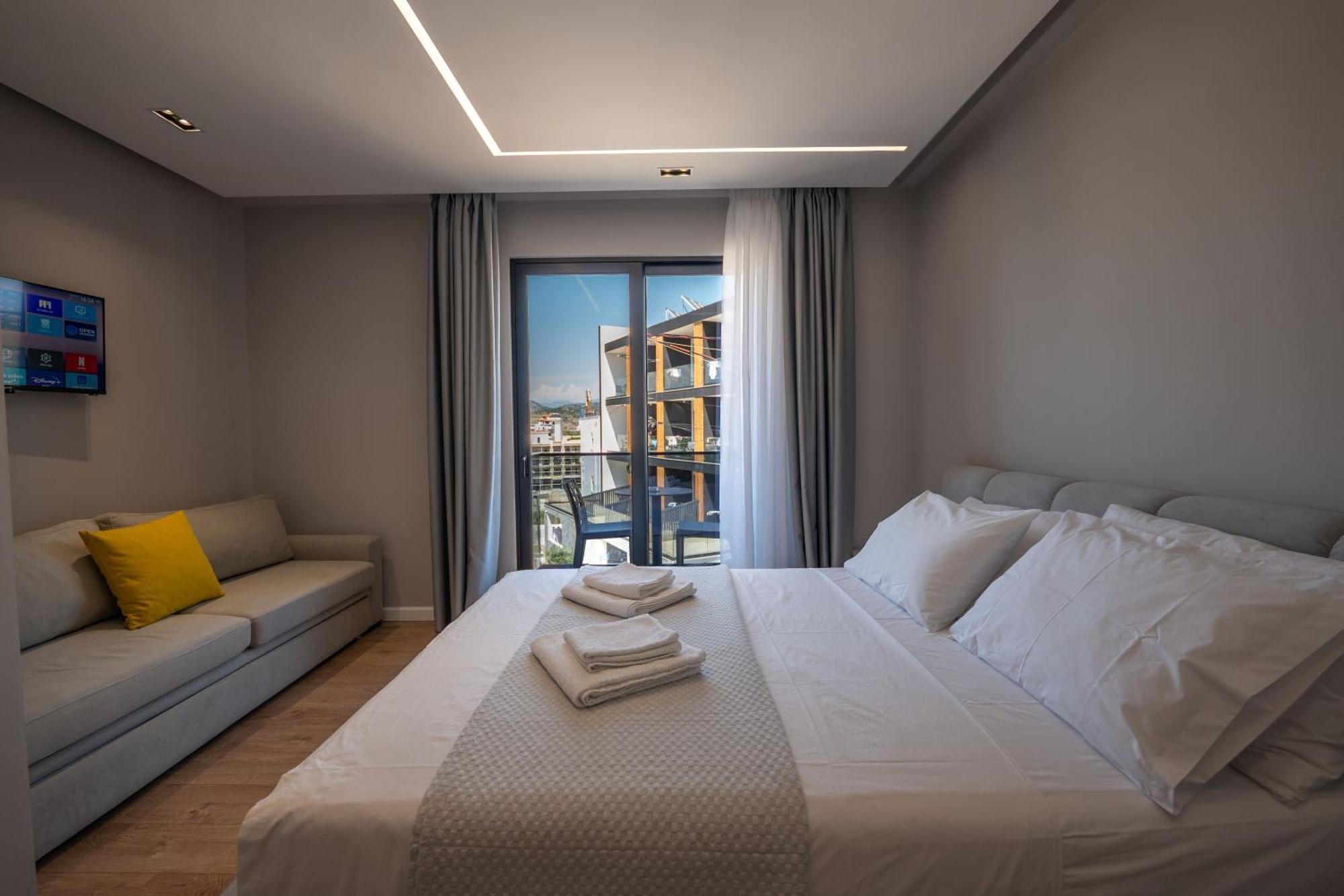 Luxury Triple Room