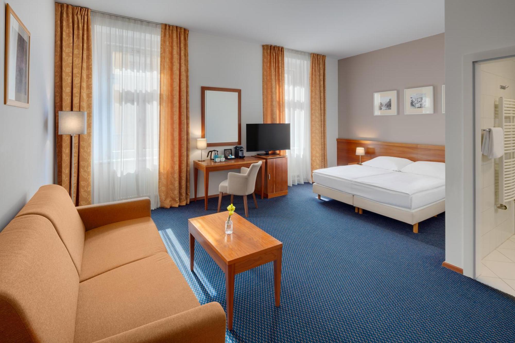 Deluxe Double or Twin Room,1593639701:JPEG