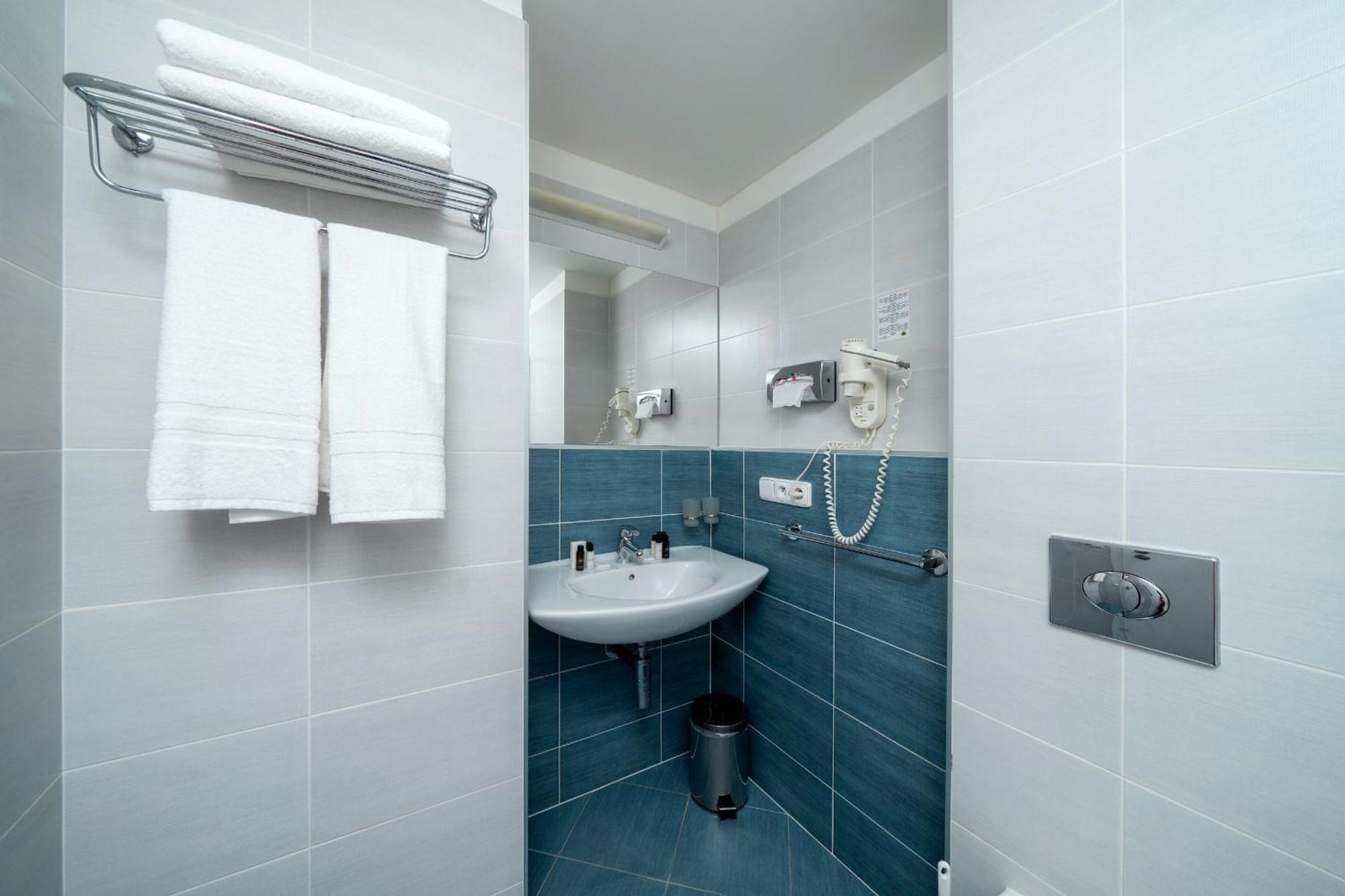 Dobbeltrom/Tomannsrom Standard