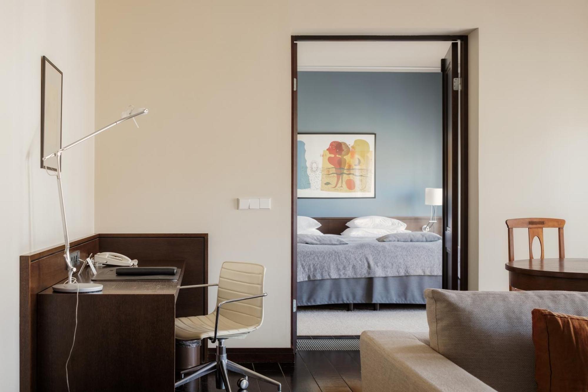 Apartment Suite Kitchenette