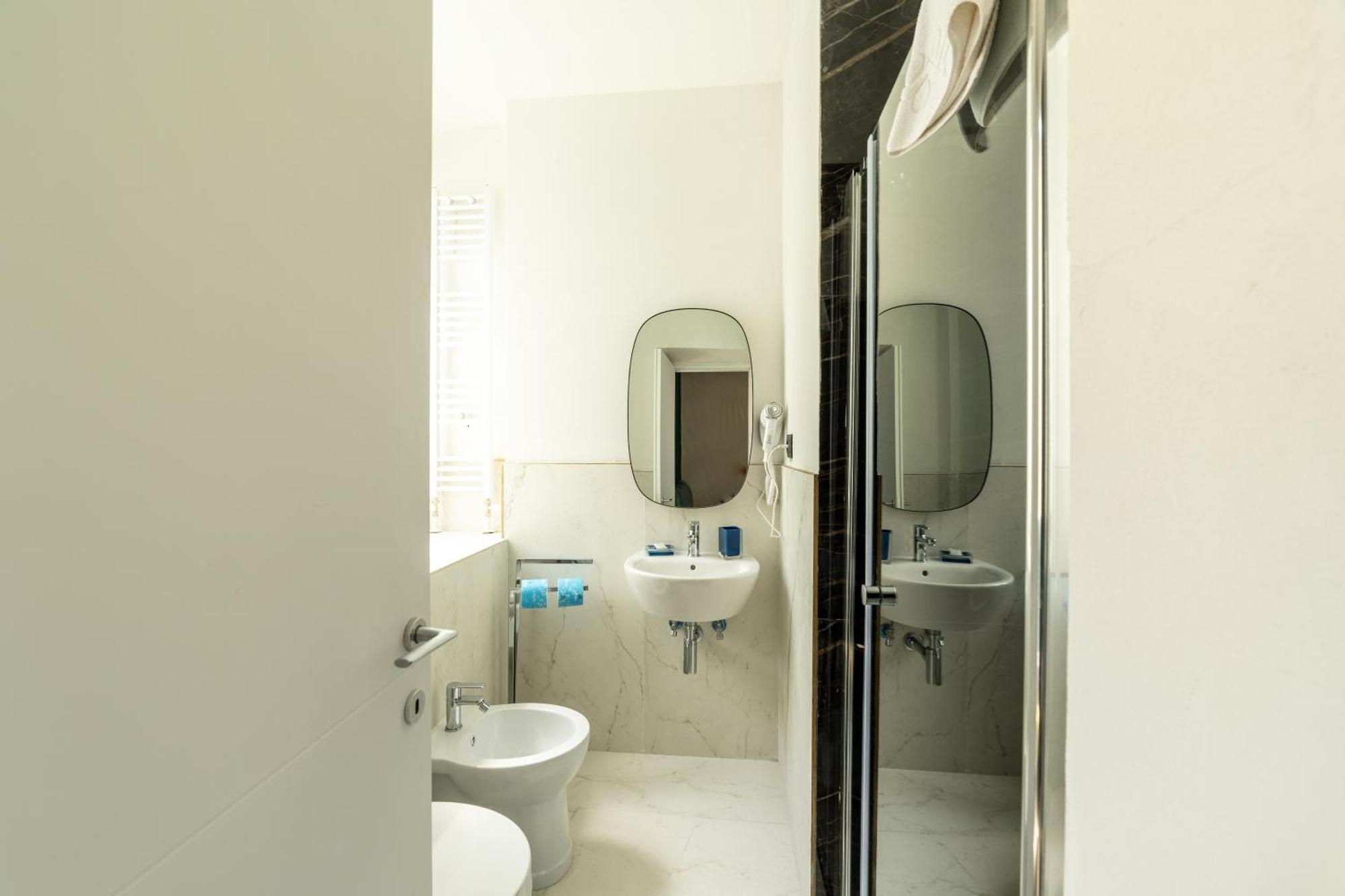 Single Room Private Bathroom