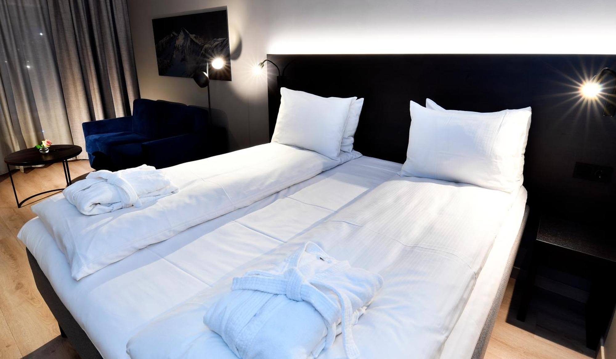 Superior Double Room,1351893430:JPEG