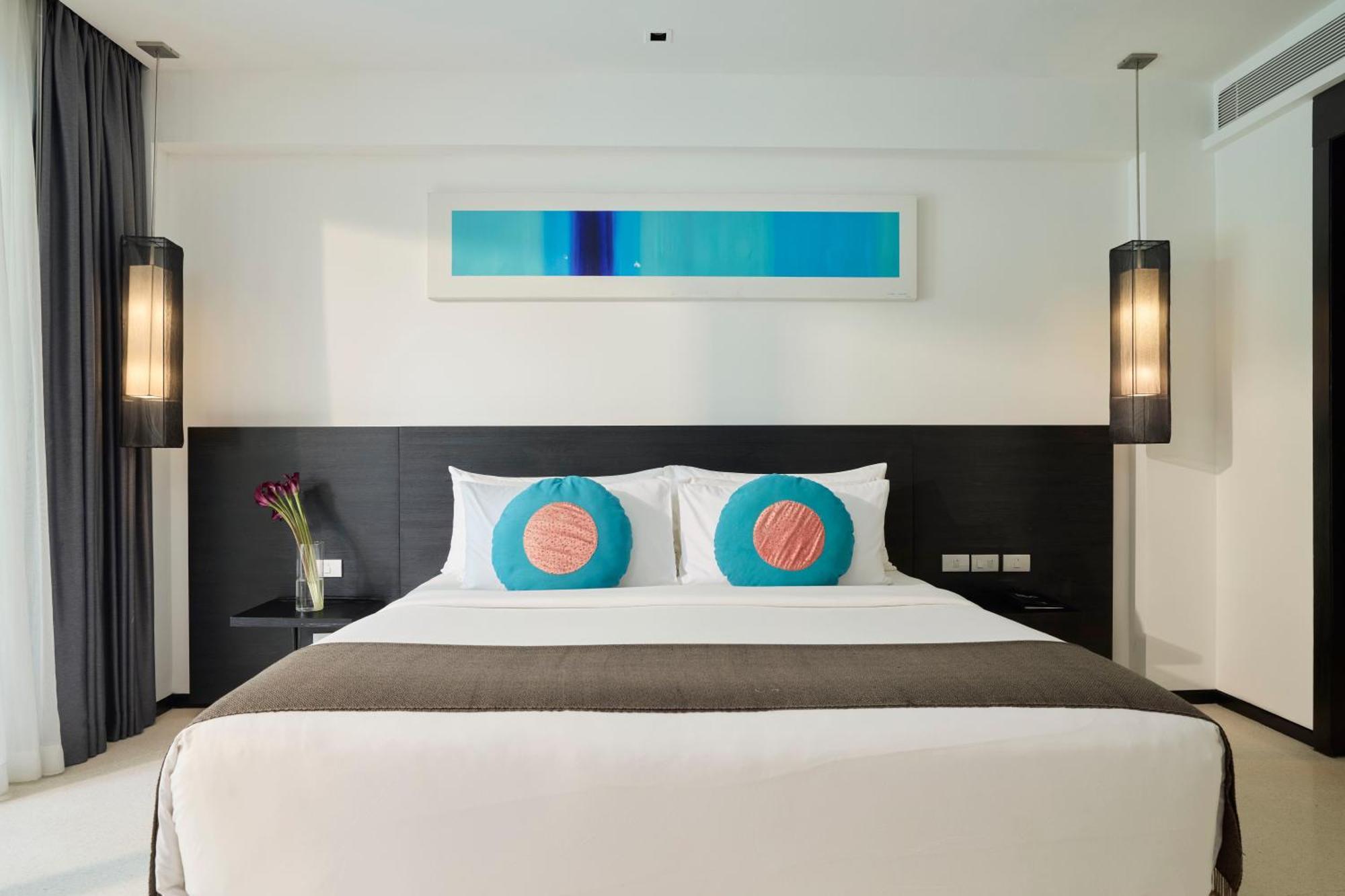 Splash Double or Twin Room Pool Access,1594683585:JPEG