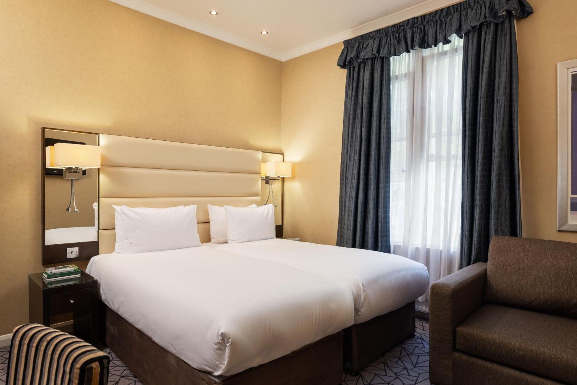 Deluxe - Kolmen hengen huone