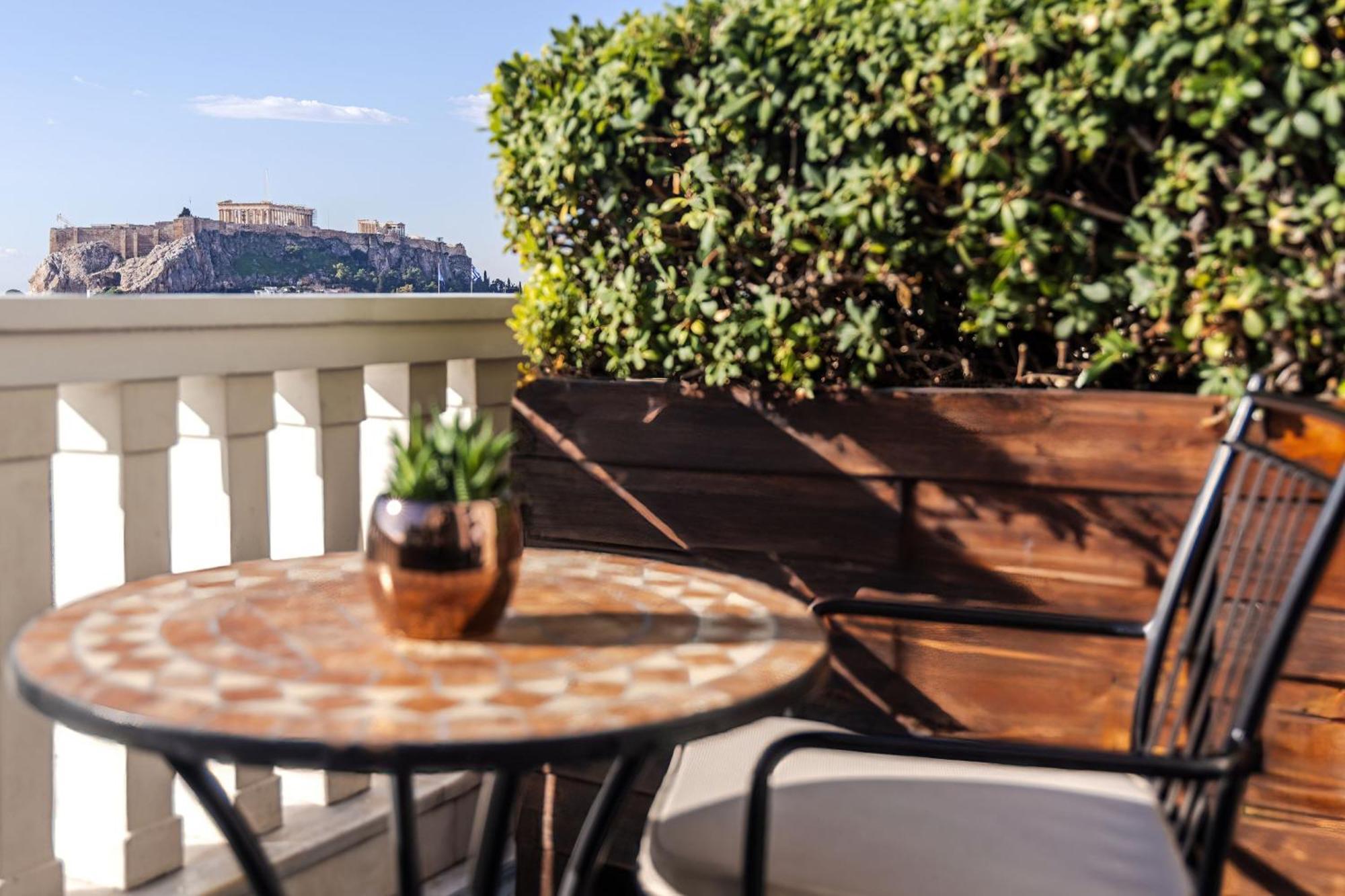 Deluxe Acropolis Guest room 1 King City view High Floor