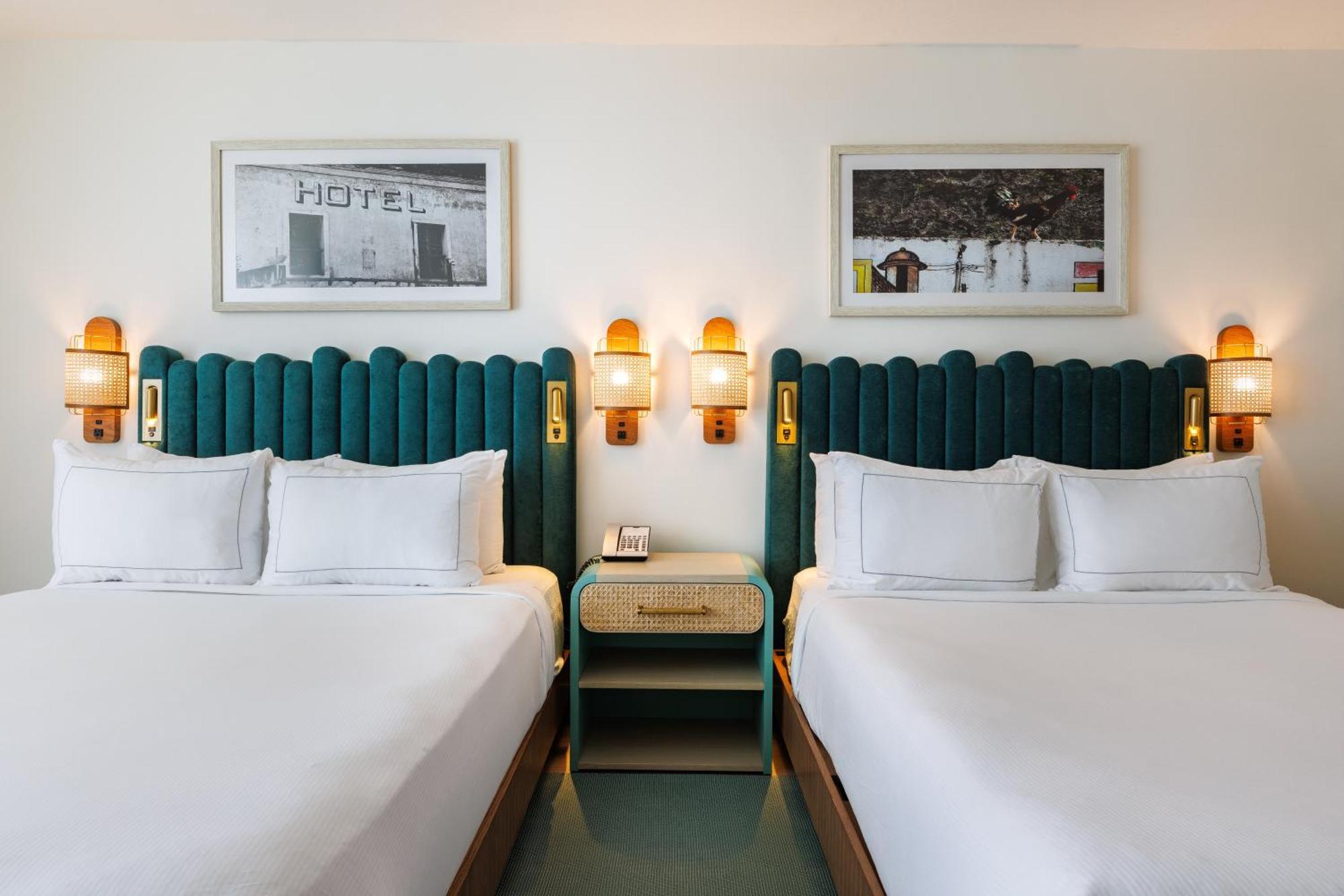 Queen Room Two Queen Beds Green Tower