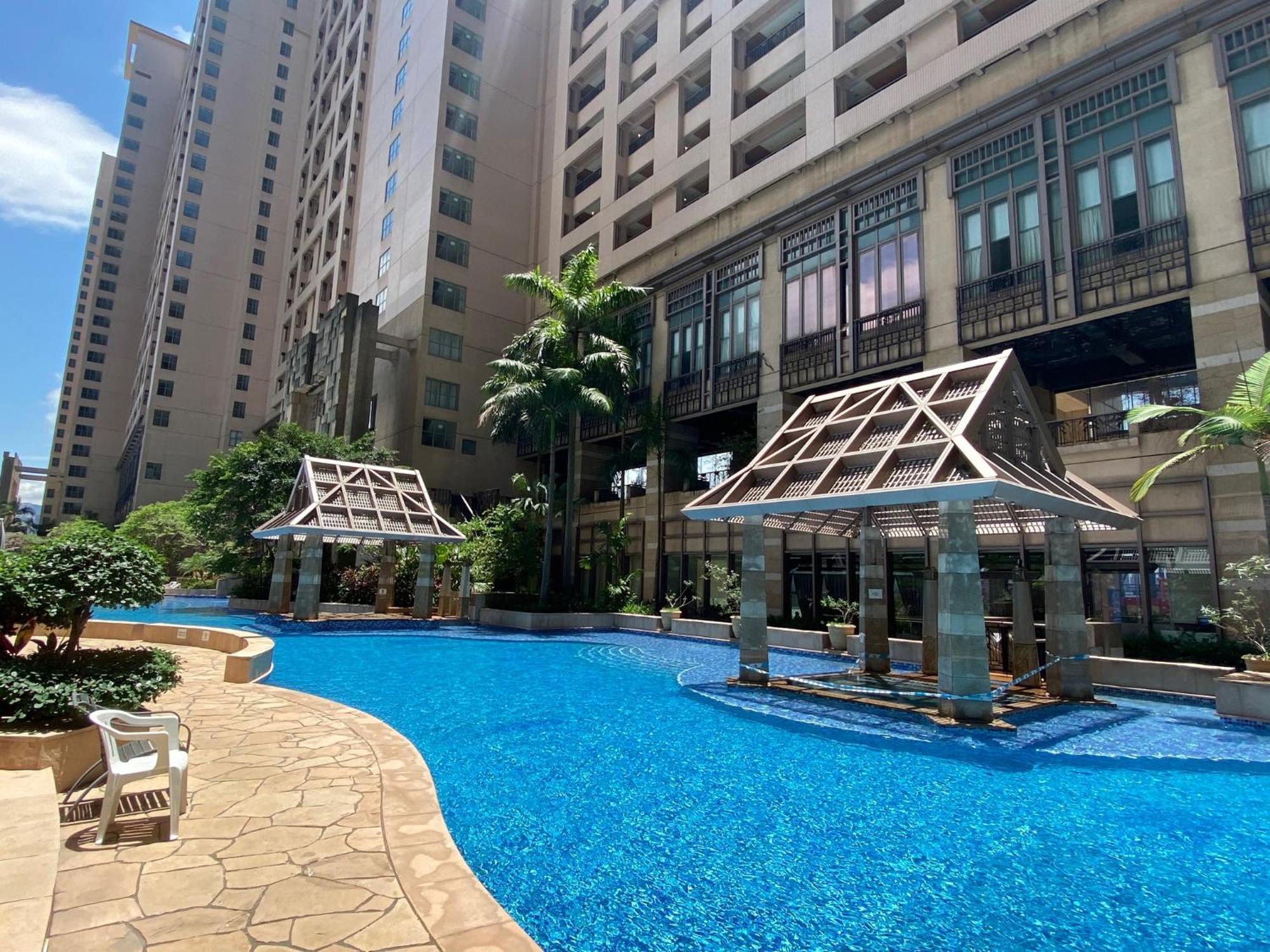 Summer Upgrade to Room Pool access 2 per room per