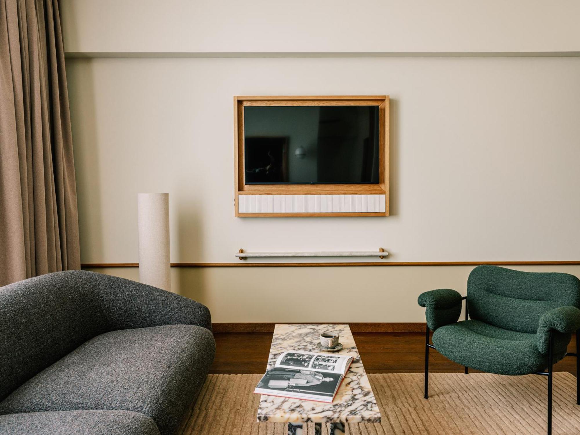 Executive Suite