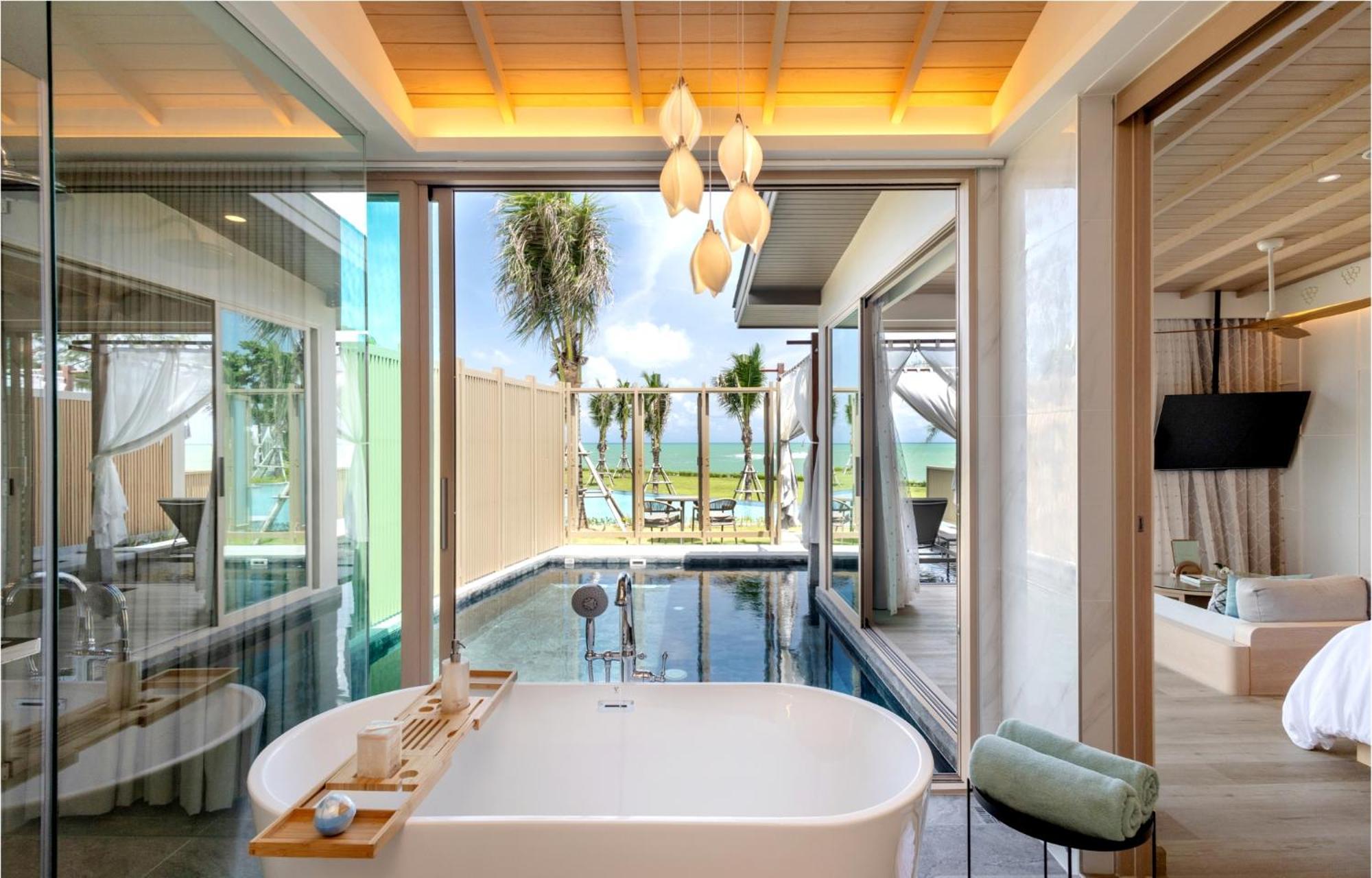 Seafront Pool Villa In Love Adult Only