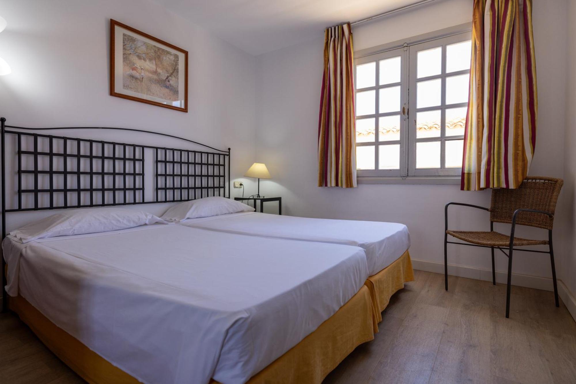 One-Bedroom Apartment Double Or Twin