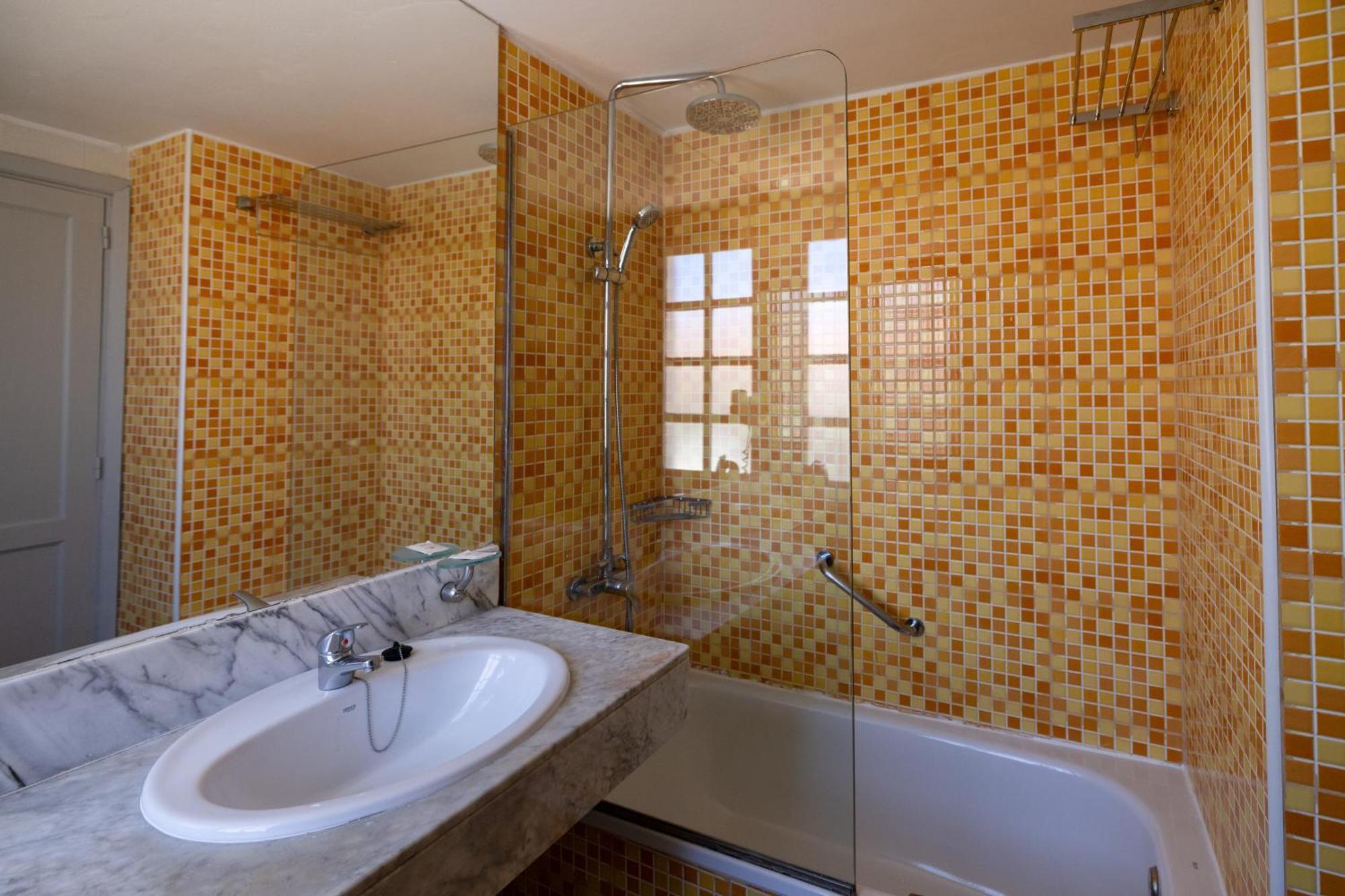 One-Bedroom Apartment Double Or Twin