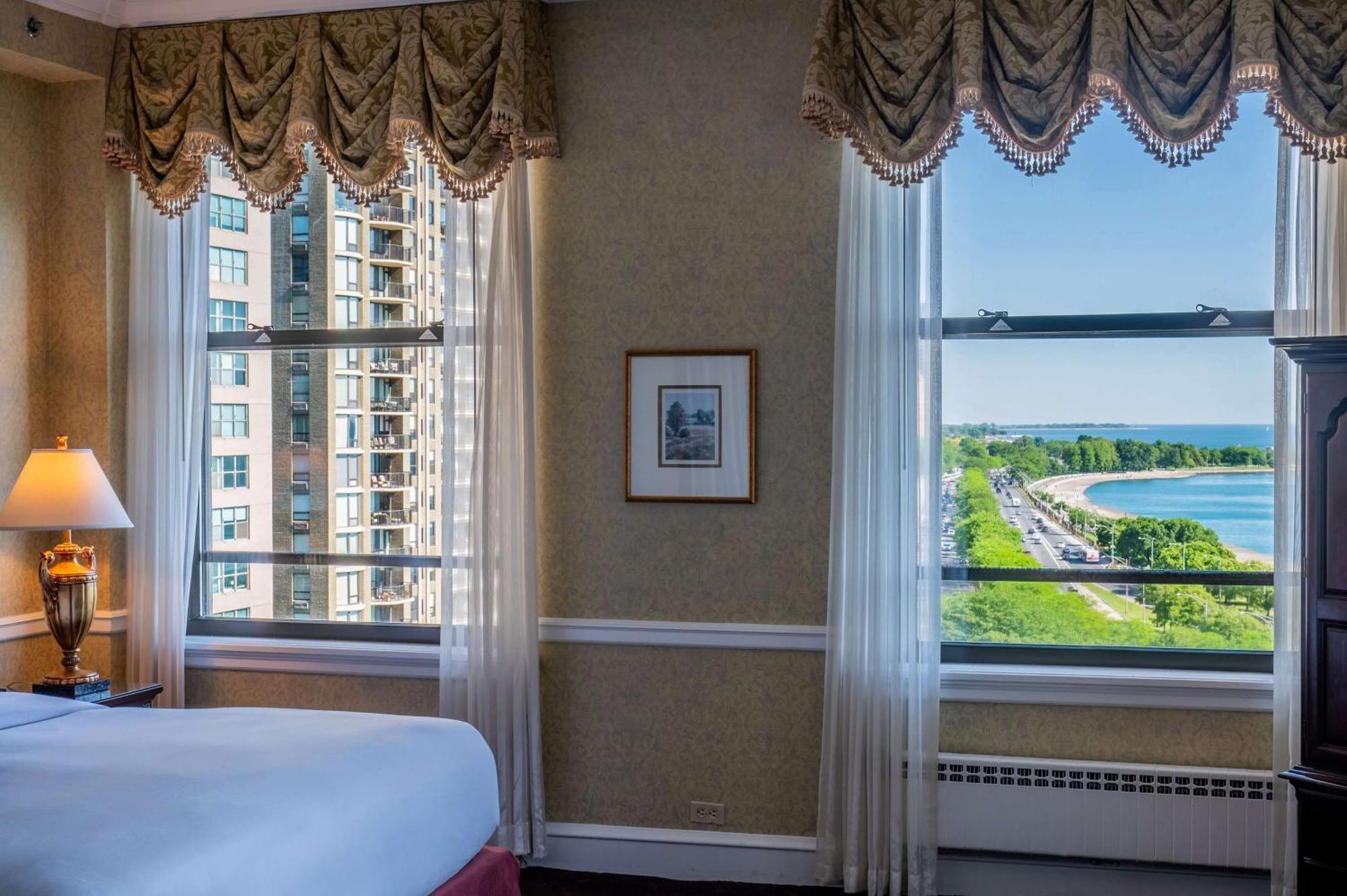 King Studio Suite Lake View