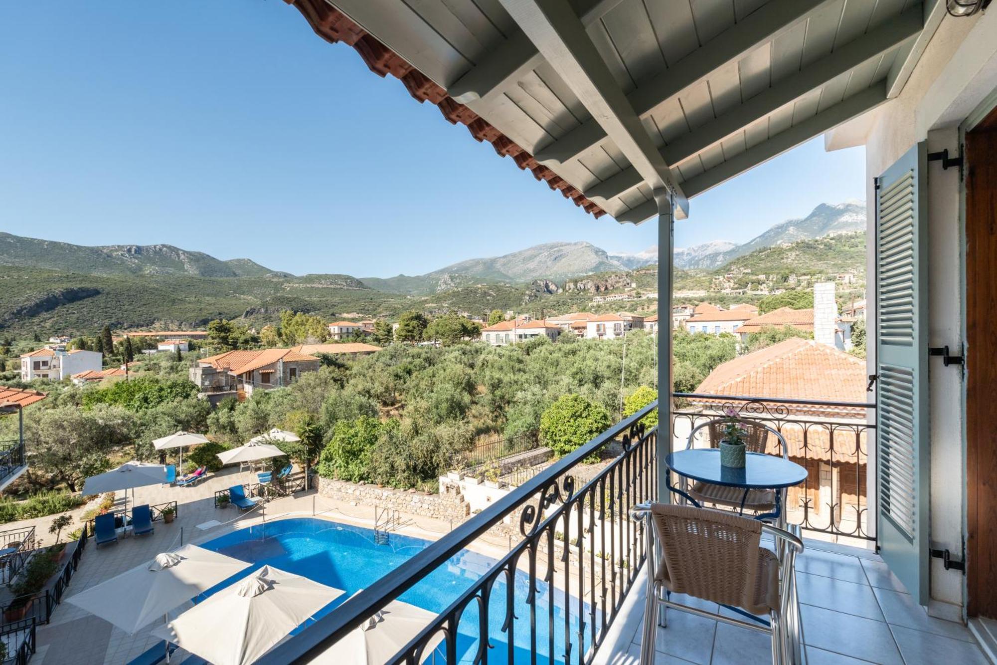 Two-Bedroom Apartment Side Sea View