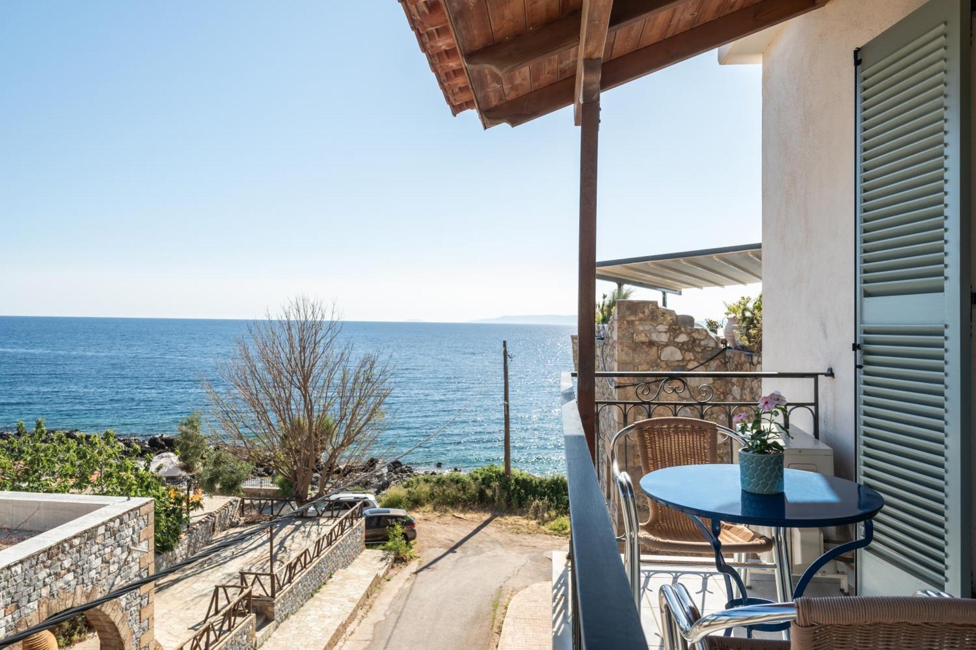 Two-Bedroom Apartment Side Sea View