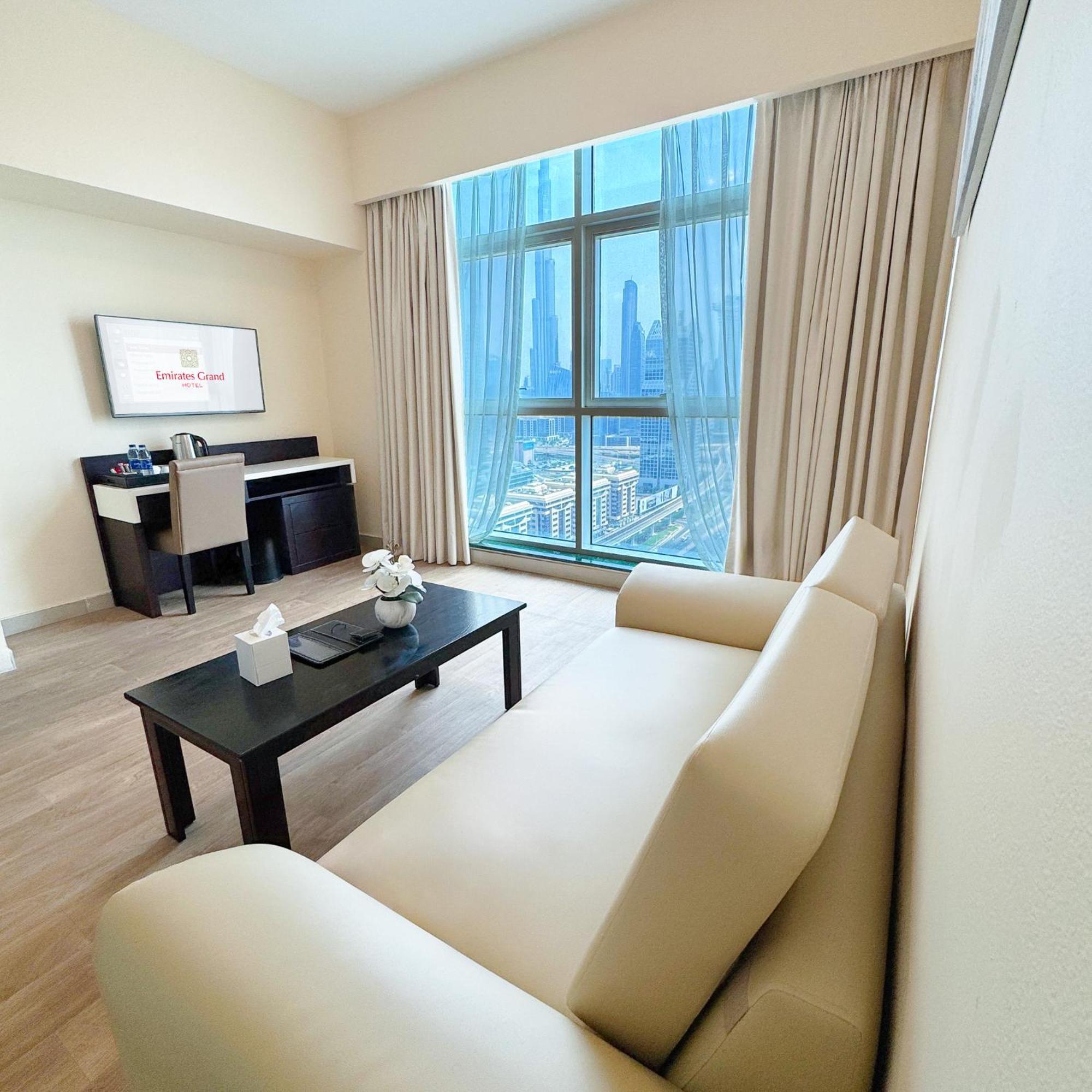 One Bedroom Suite Burj Khalifa View