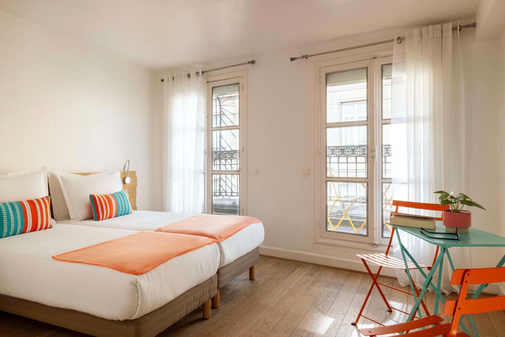 Standard Twin Room