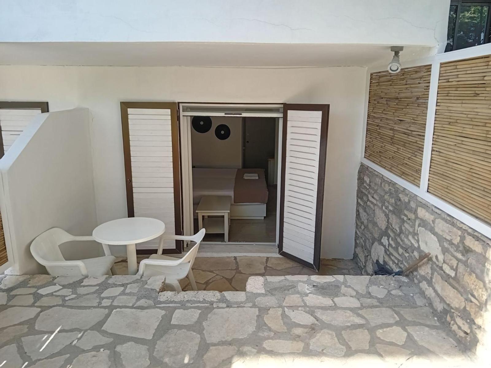 Double Room Garden View