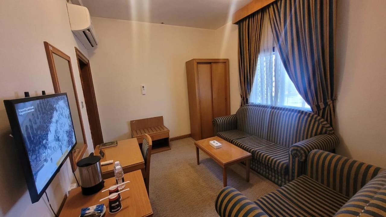 Junior Suite,1606557692:JPEG