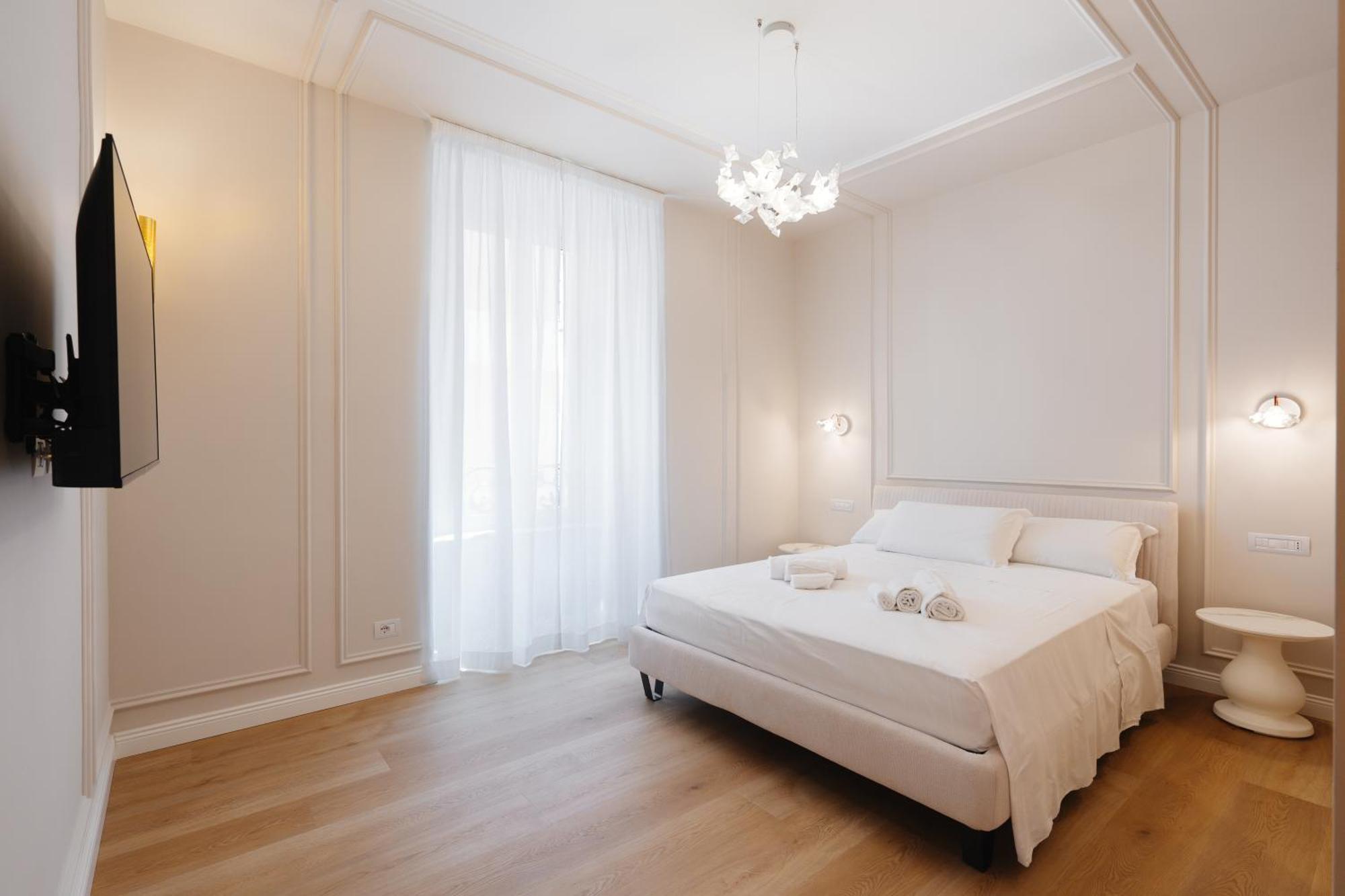 Superior King Room,1606877653:JPEG