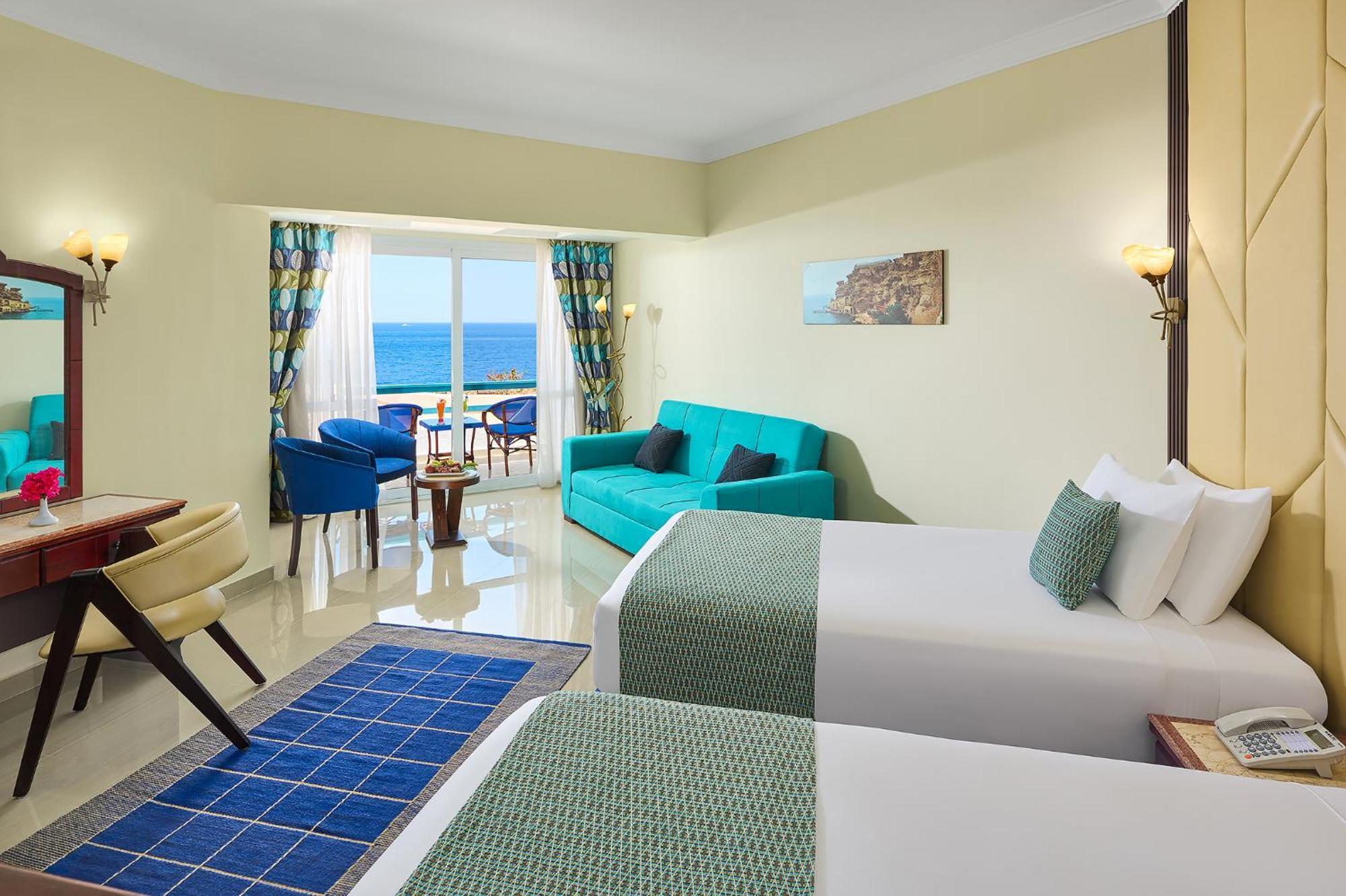 Deluxe Elegant Sea View Room