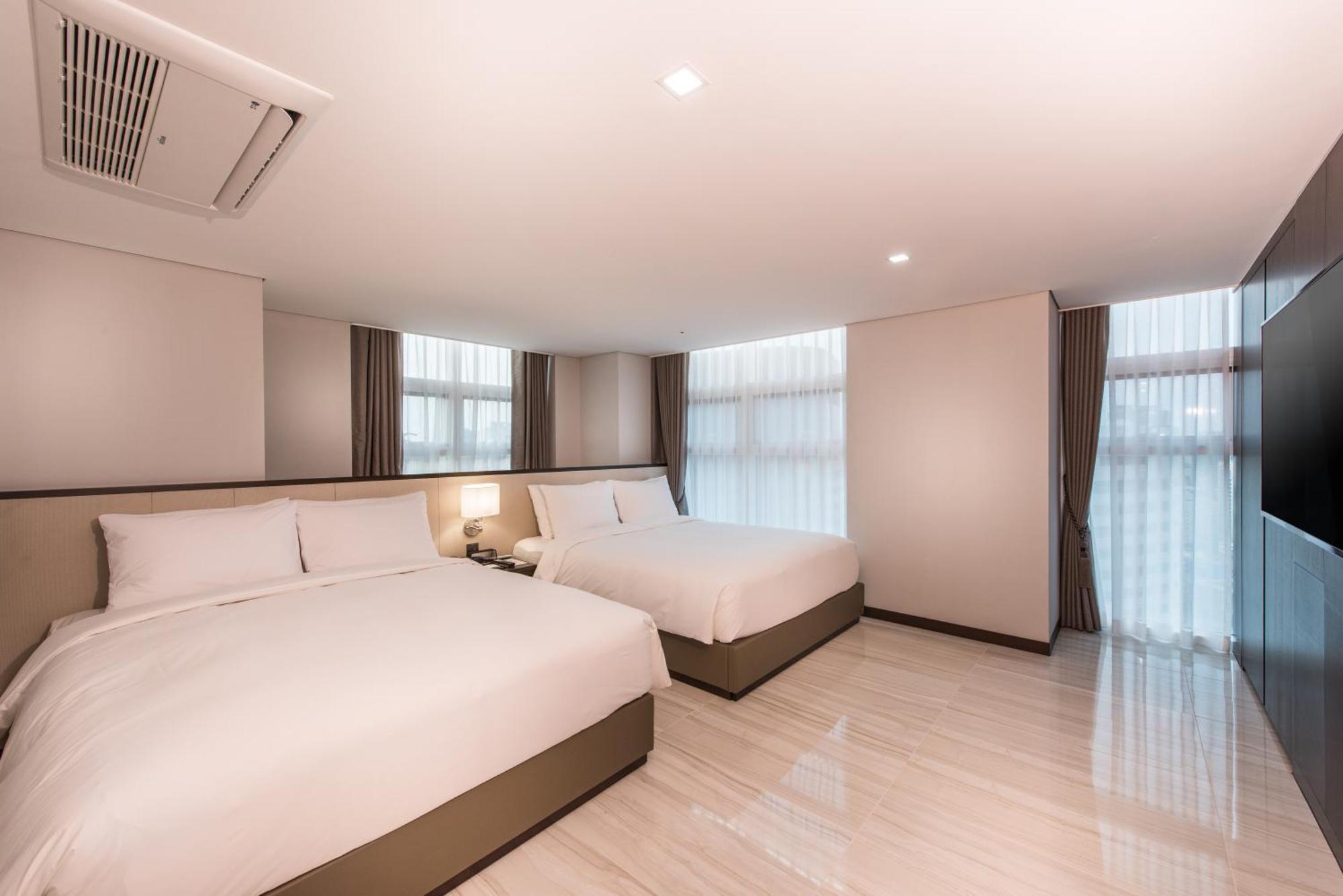 Presidential Suite