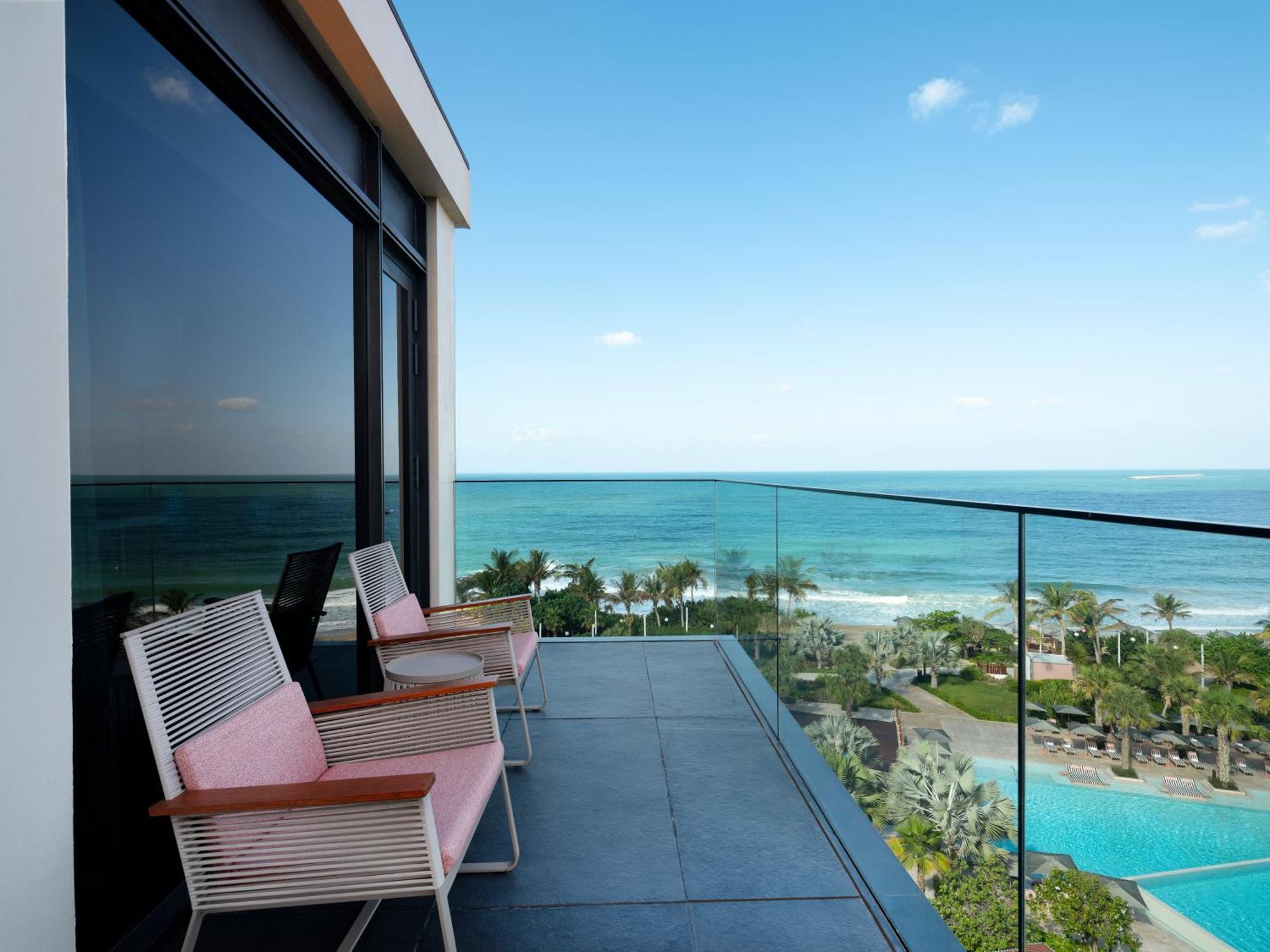 Family Suite Spacious Interconnecting Room 2 balconies 2 bathrooms Complimentary Rainforest Experience once per