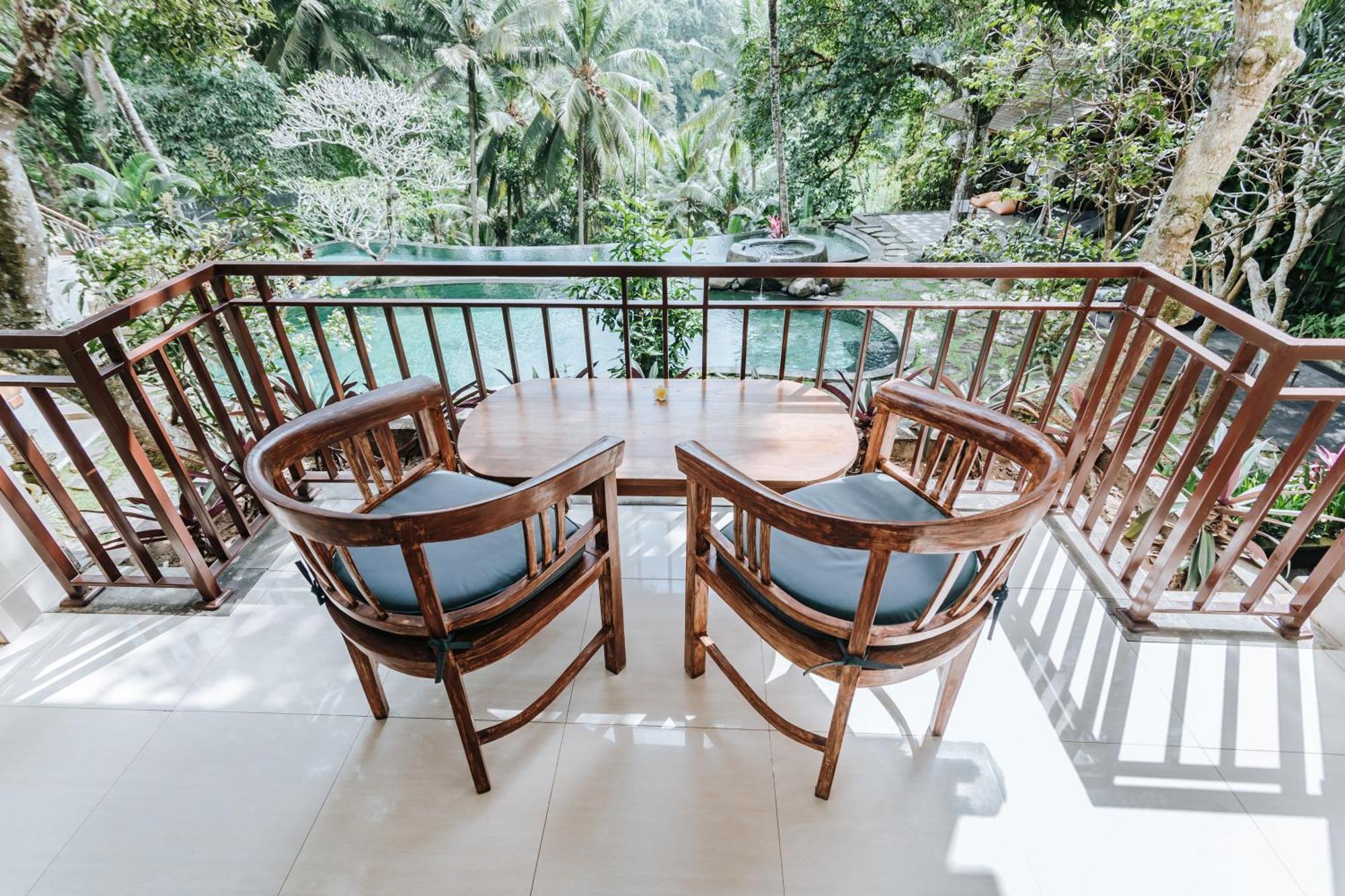 Romantic Sunset at Suite Valley View Balcony