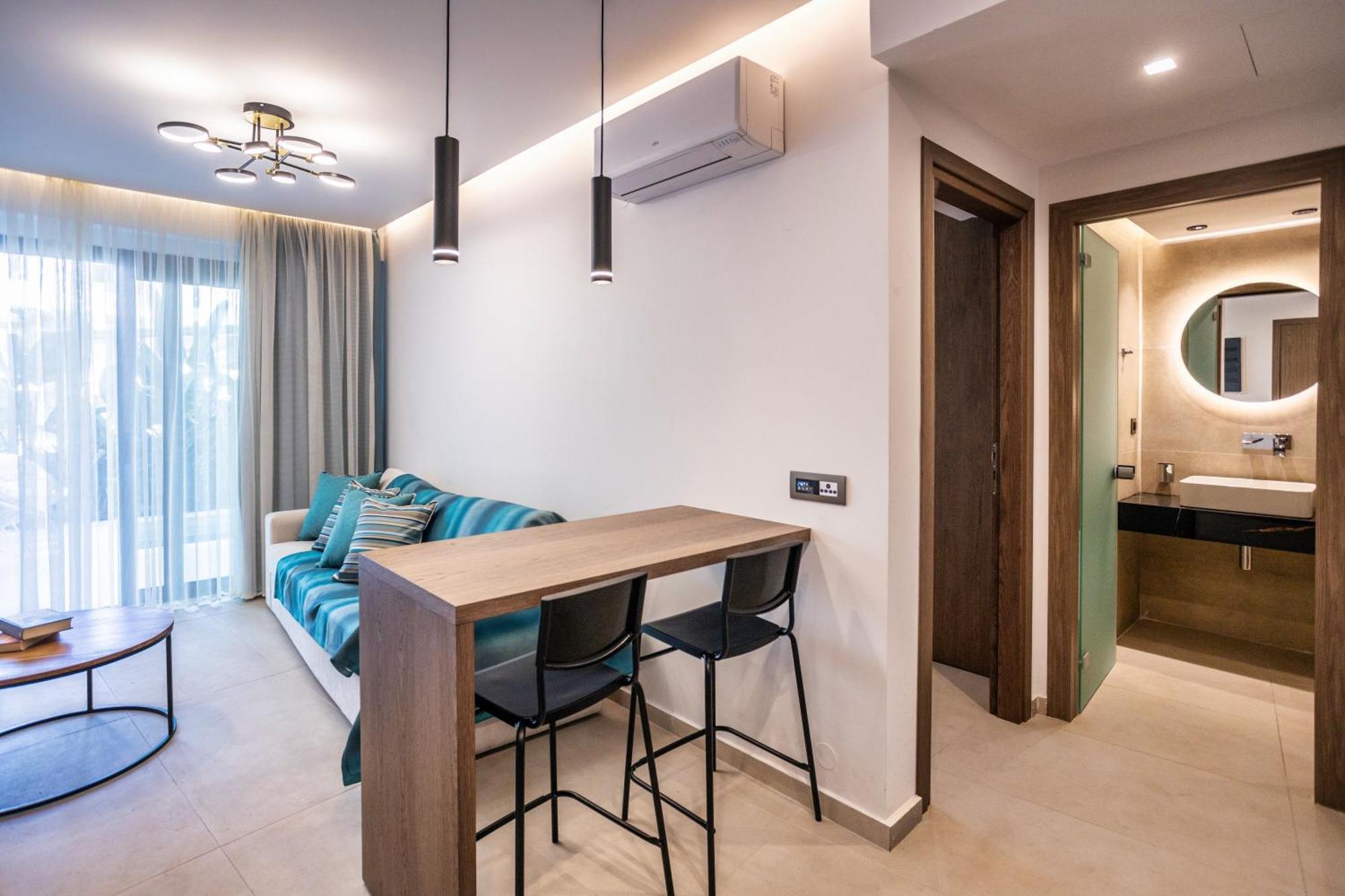 Junior Suite with Private Pool,1610236375:JPEG
