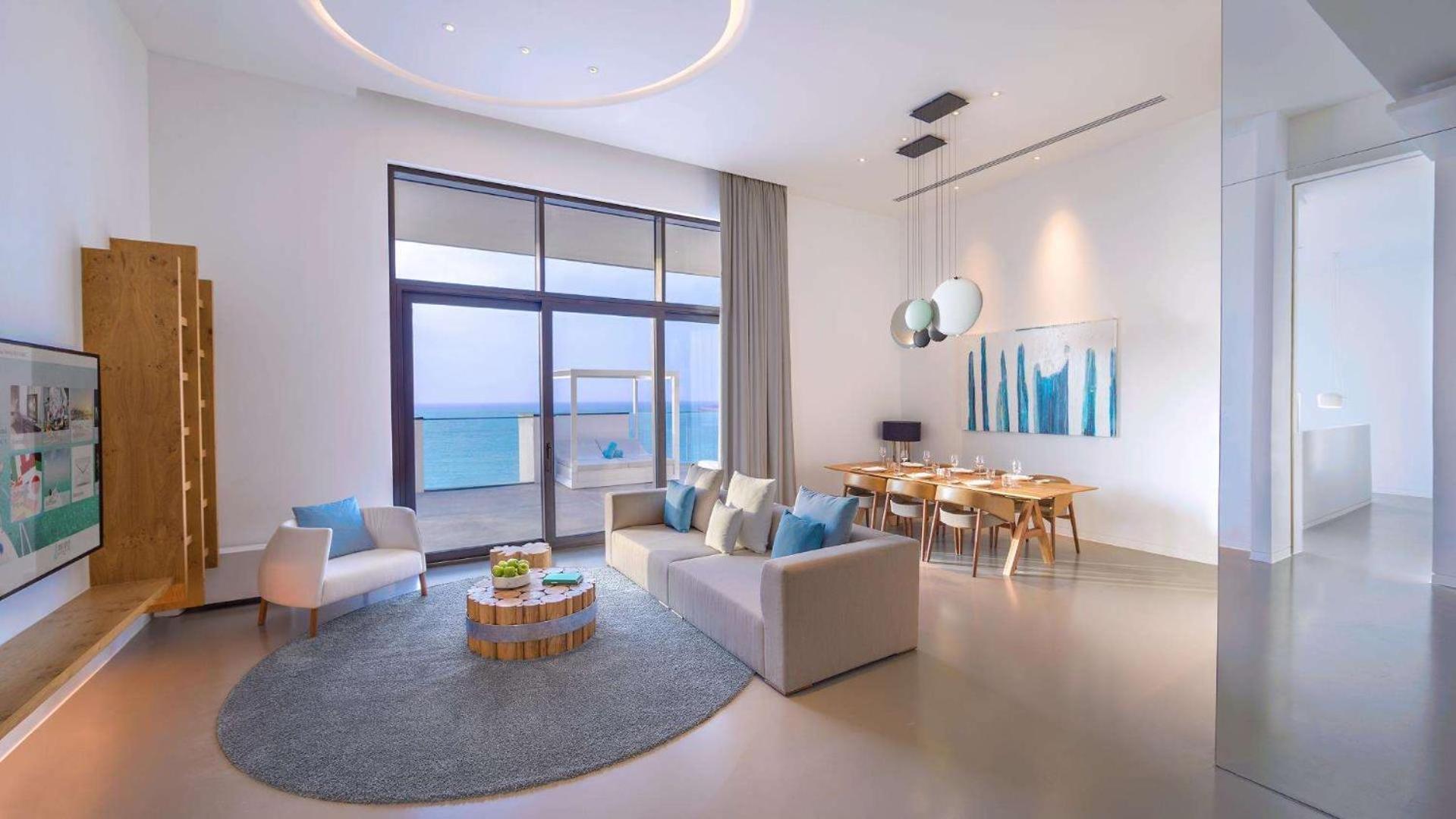 Two Bedroom Ultimate Suite Hot-tub