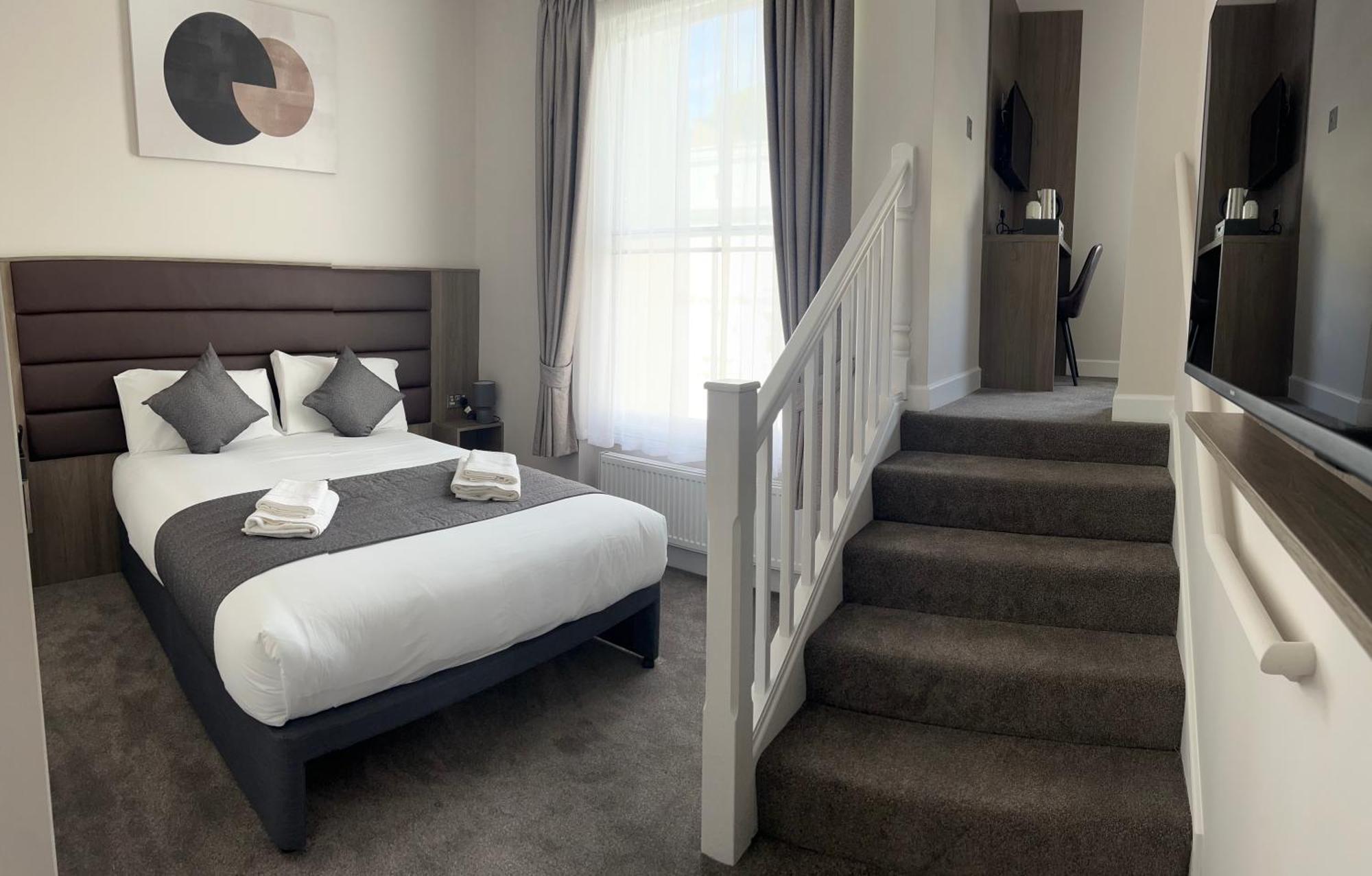 Triple Room,1611053949:JPEG