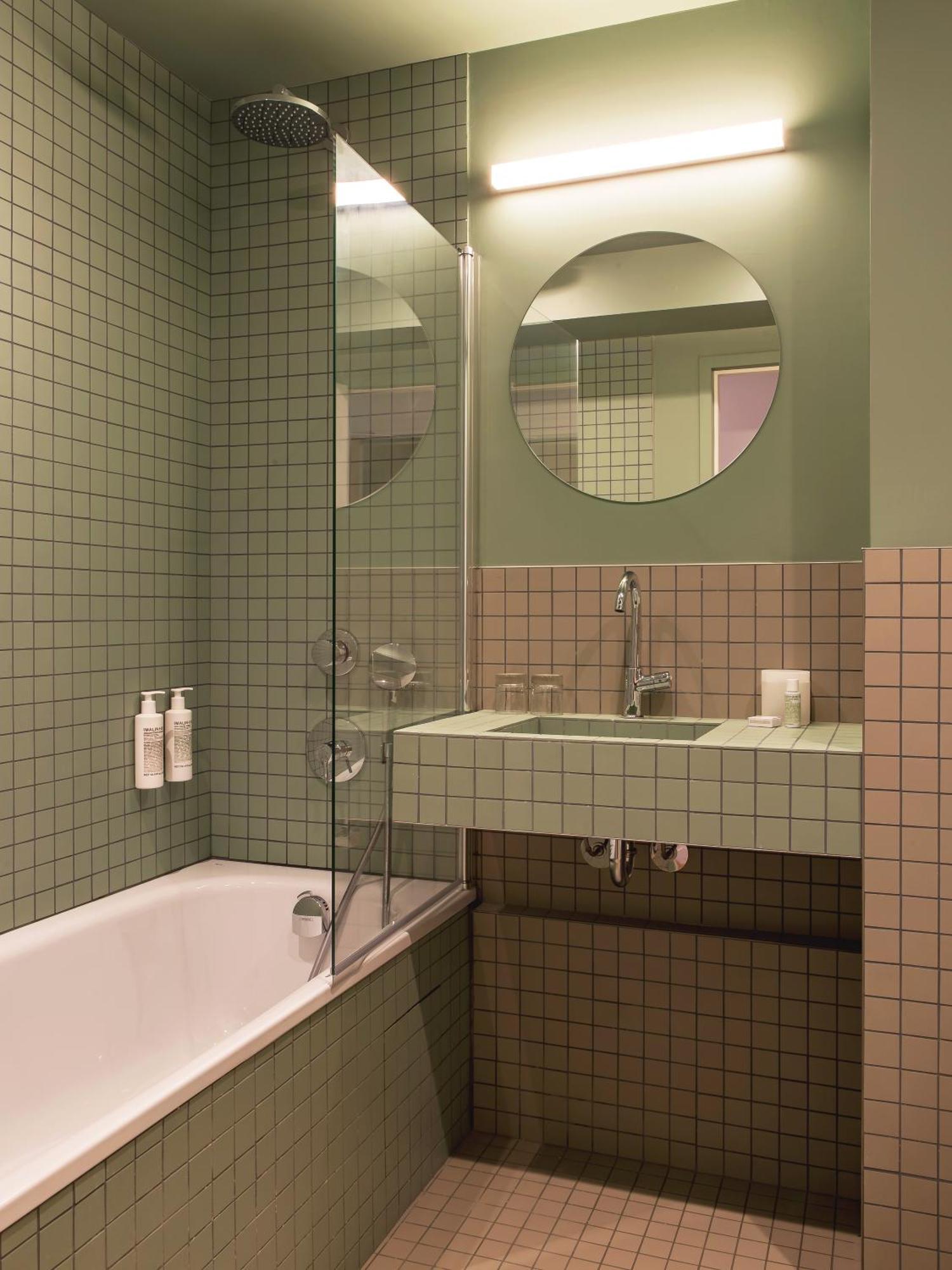 Two Connecting Double Rooms