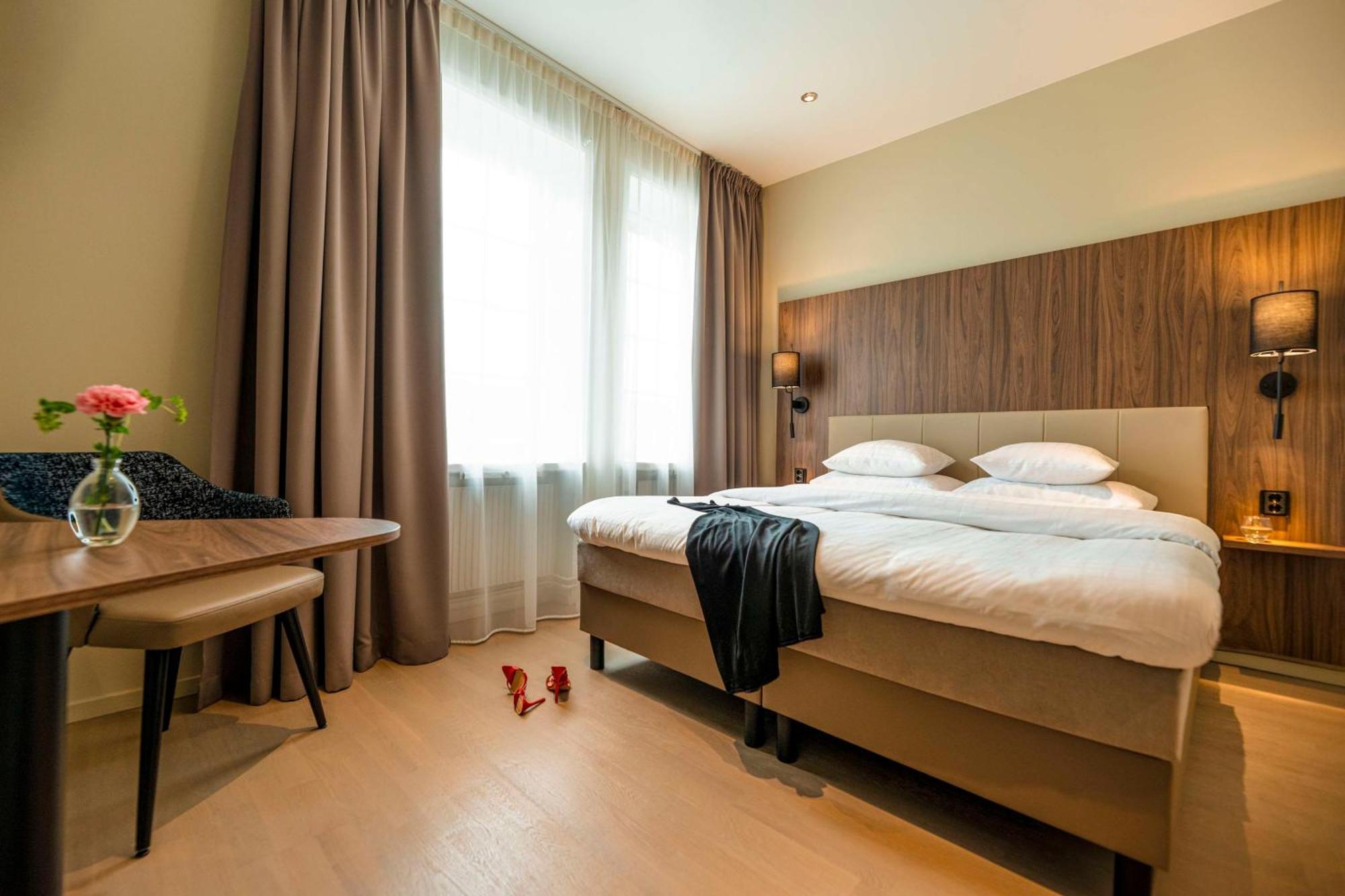 Standard King size bed