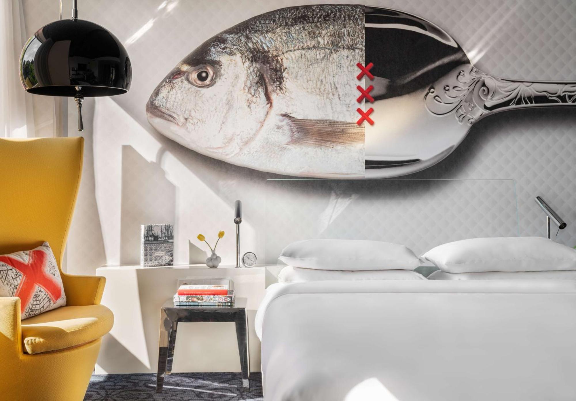 Queen Room Canal View