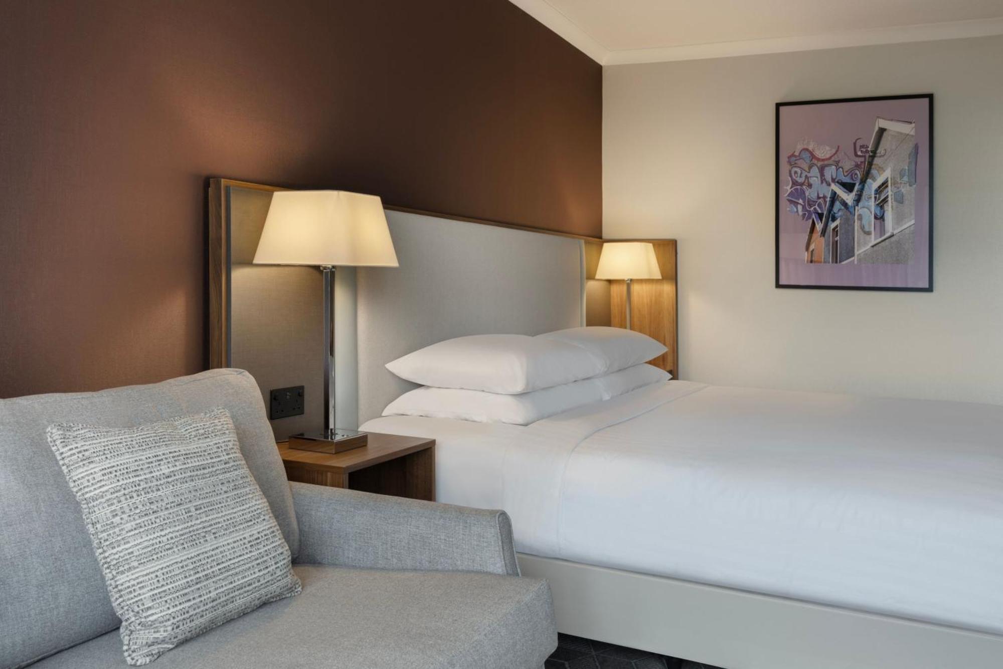 Corner Junior Suite Executive Lounge Access