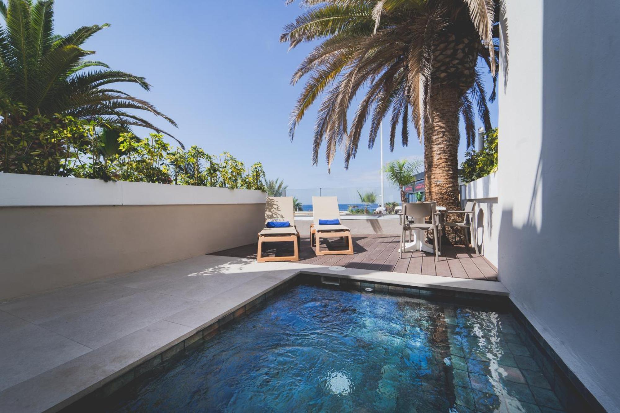 Two-Bedroom Villa with Private Pool (6 Paxes)