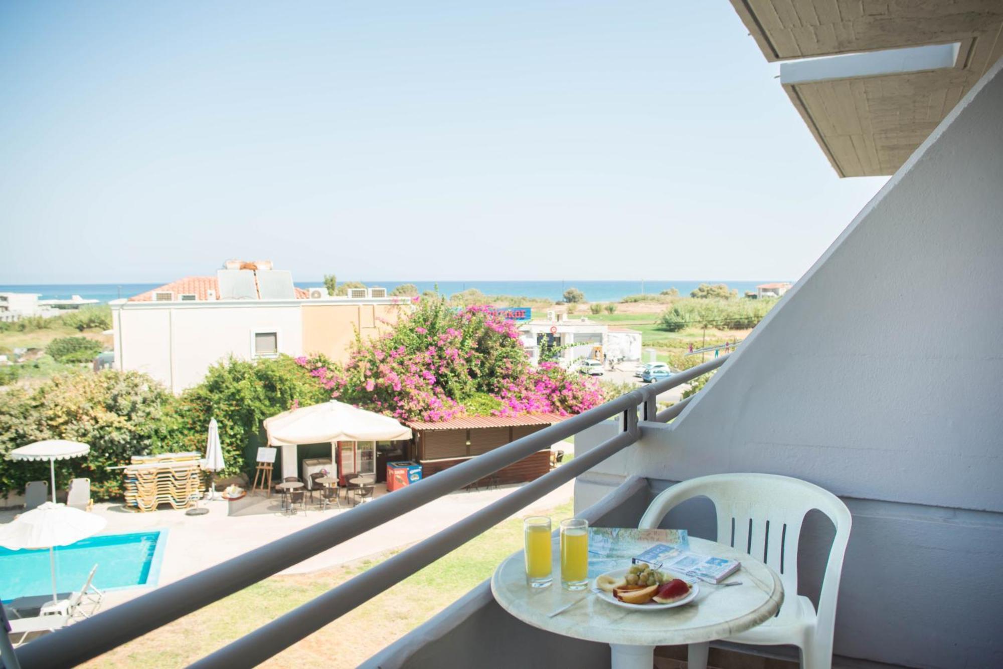 Double Room Pool View