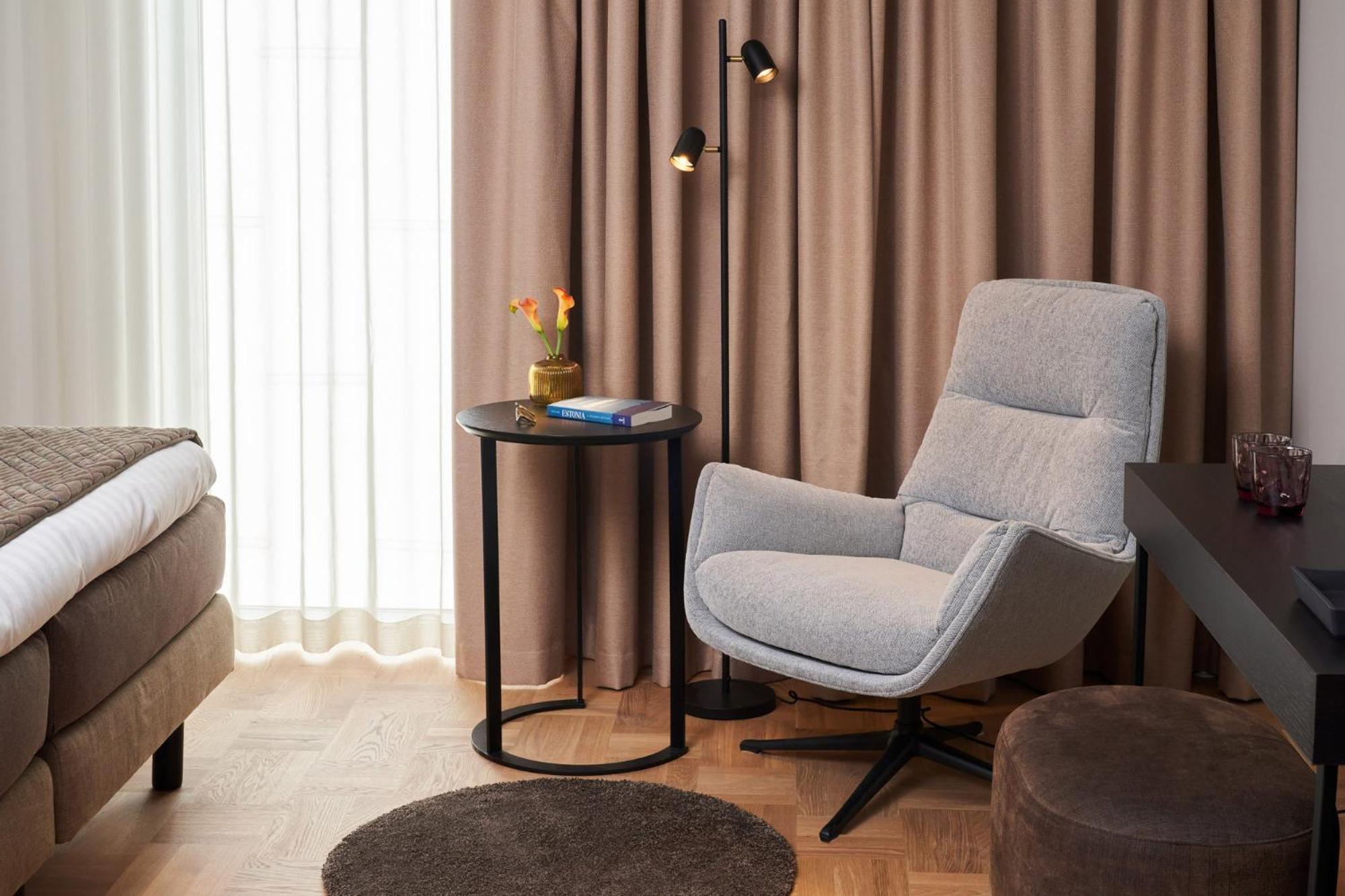 Double Room,1613662468:JPEG