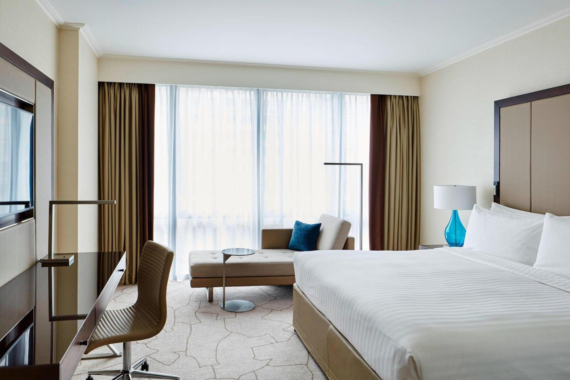 Deluxe Room Guest room 1 King