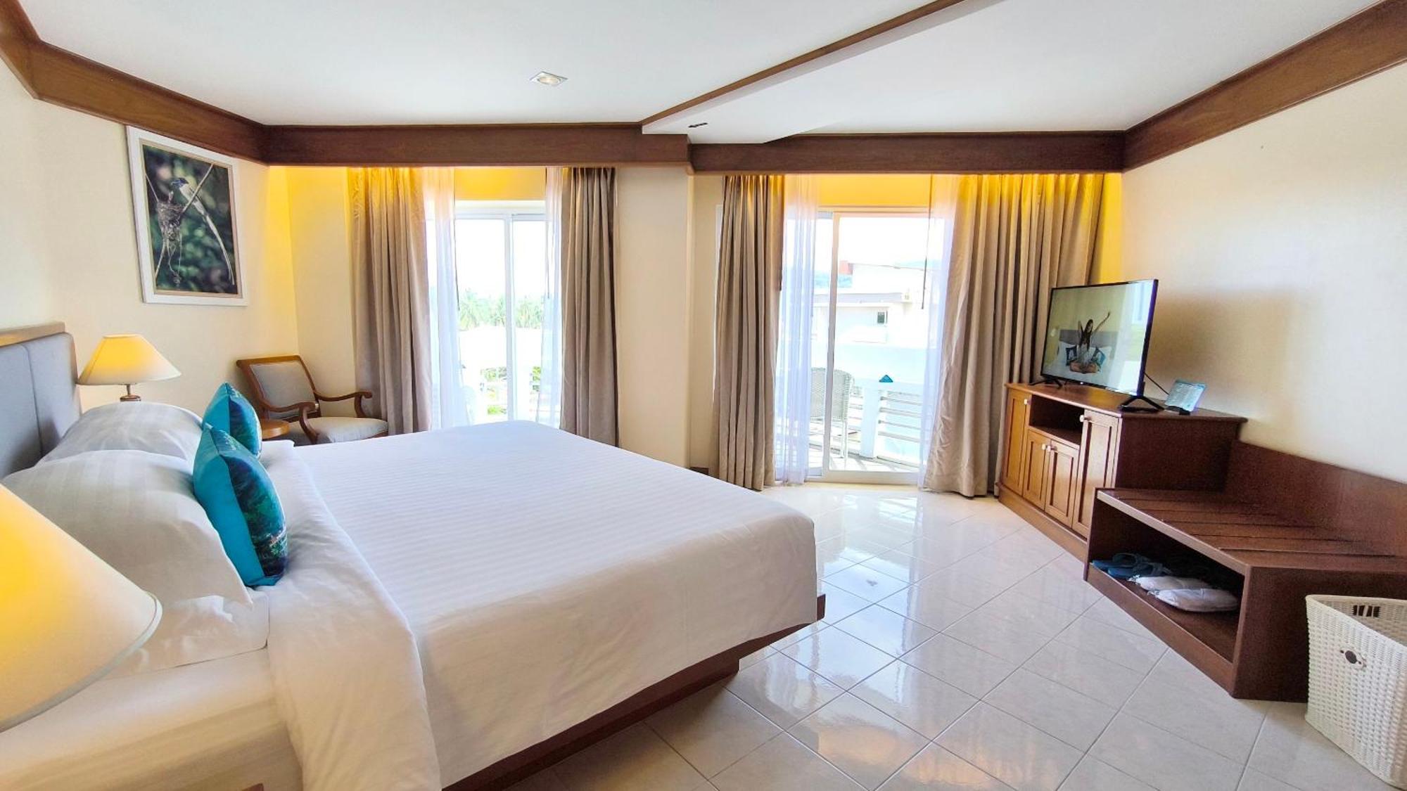 Two-Bedroom Suite,1613665494:JPEG