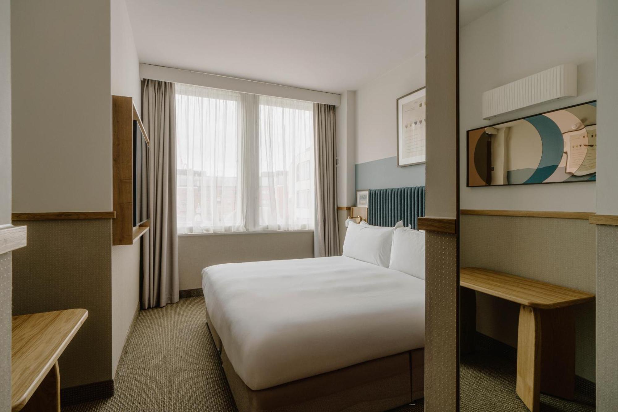 One Room Suite Kitchenette