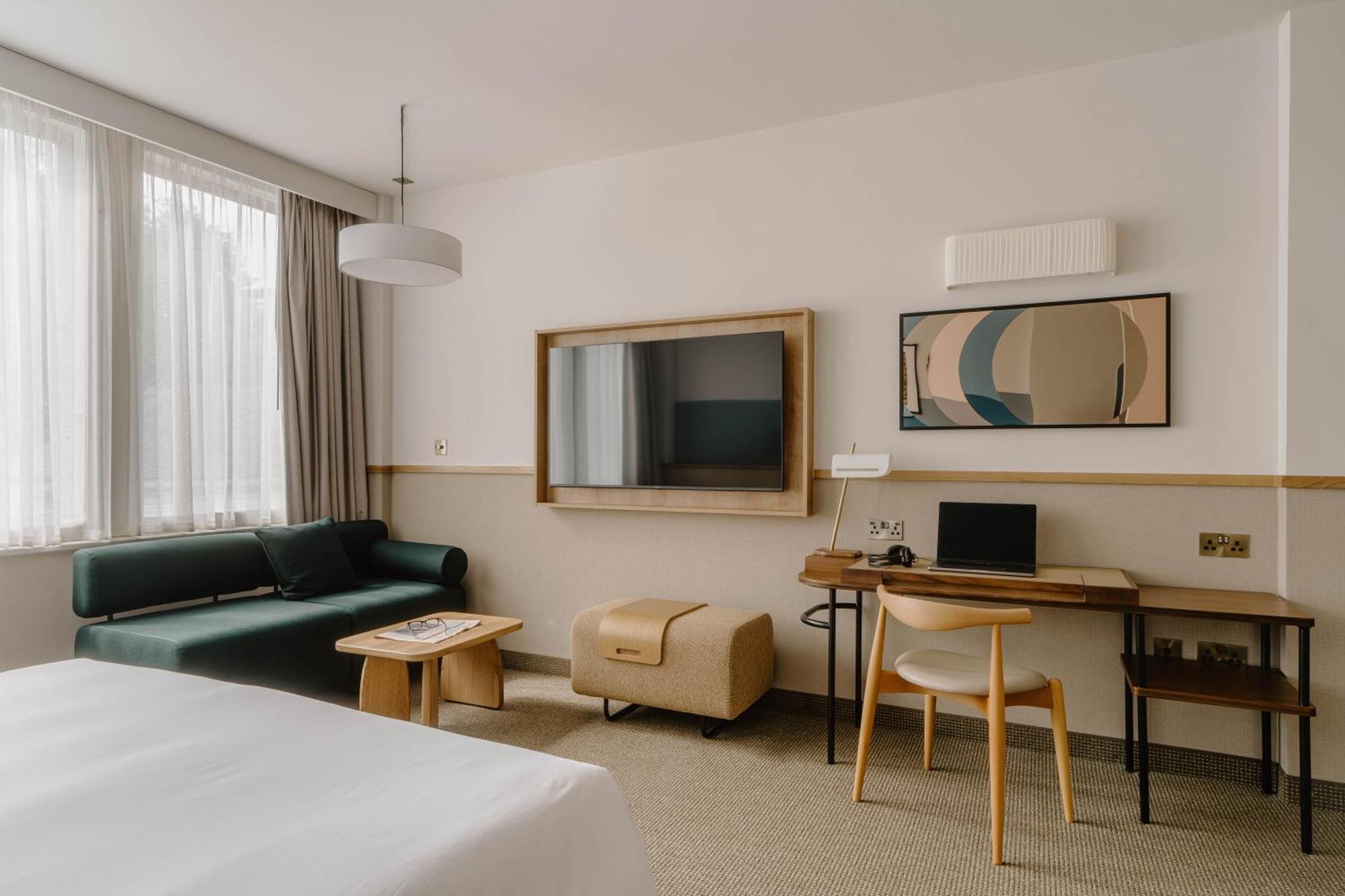 Superior Queen Room