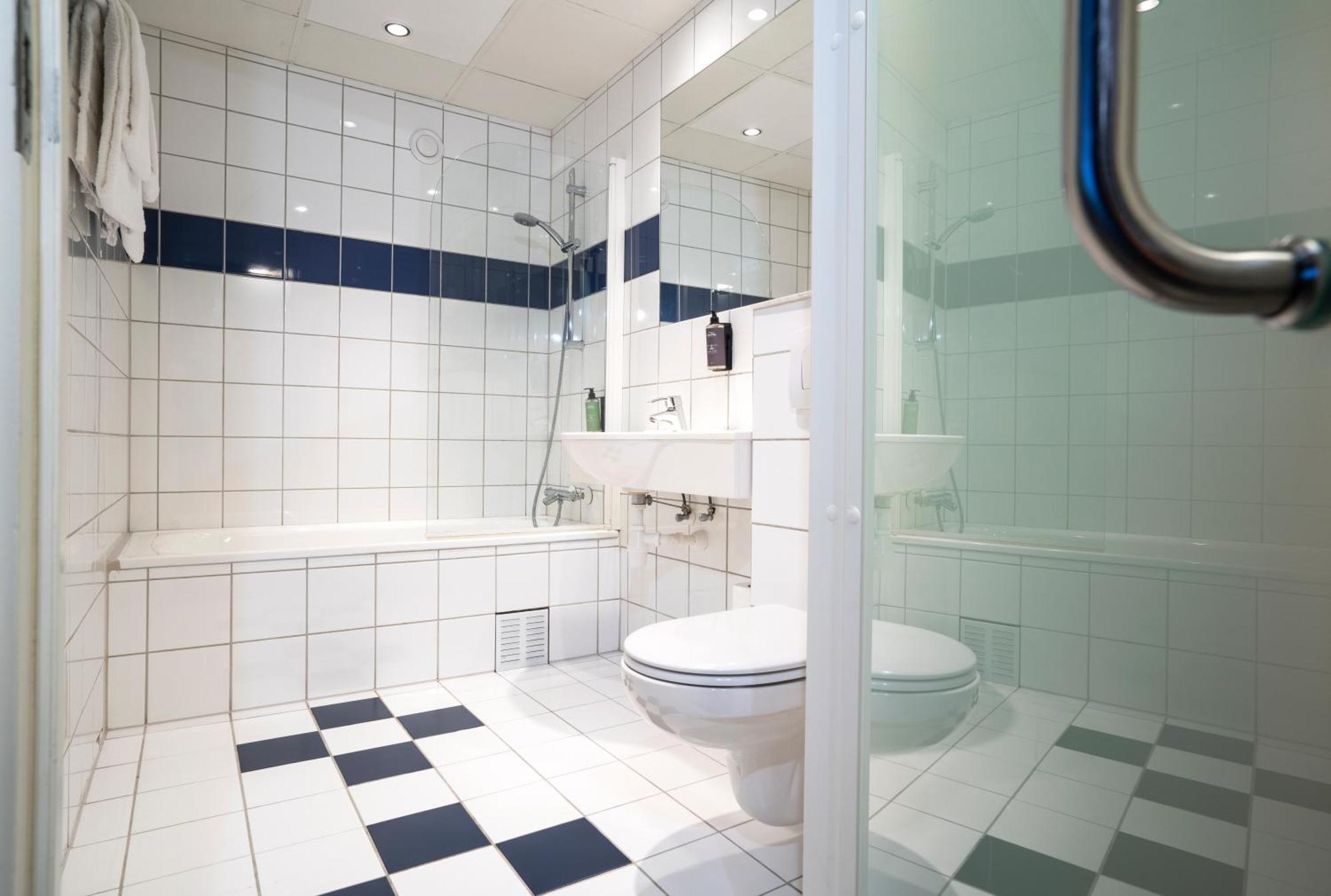 Superior Double Room,1615383207:JPEG