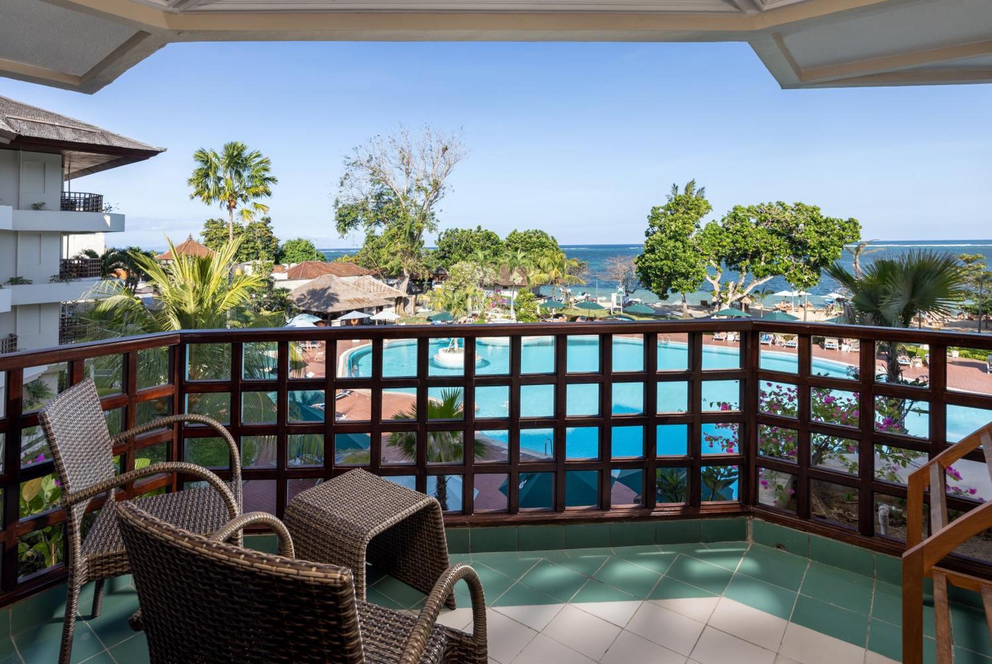 Deluxe Sea View Twin Room