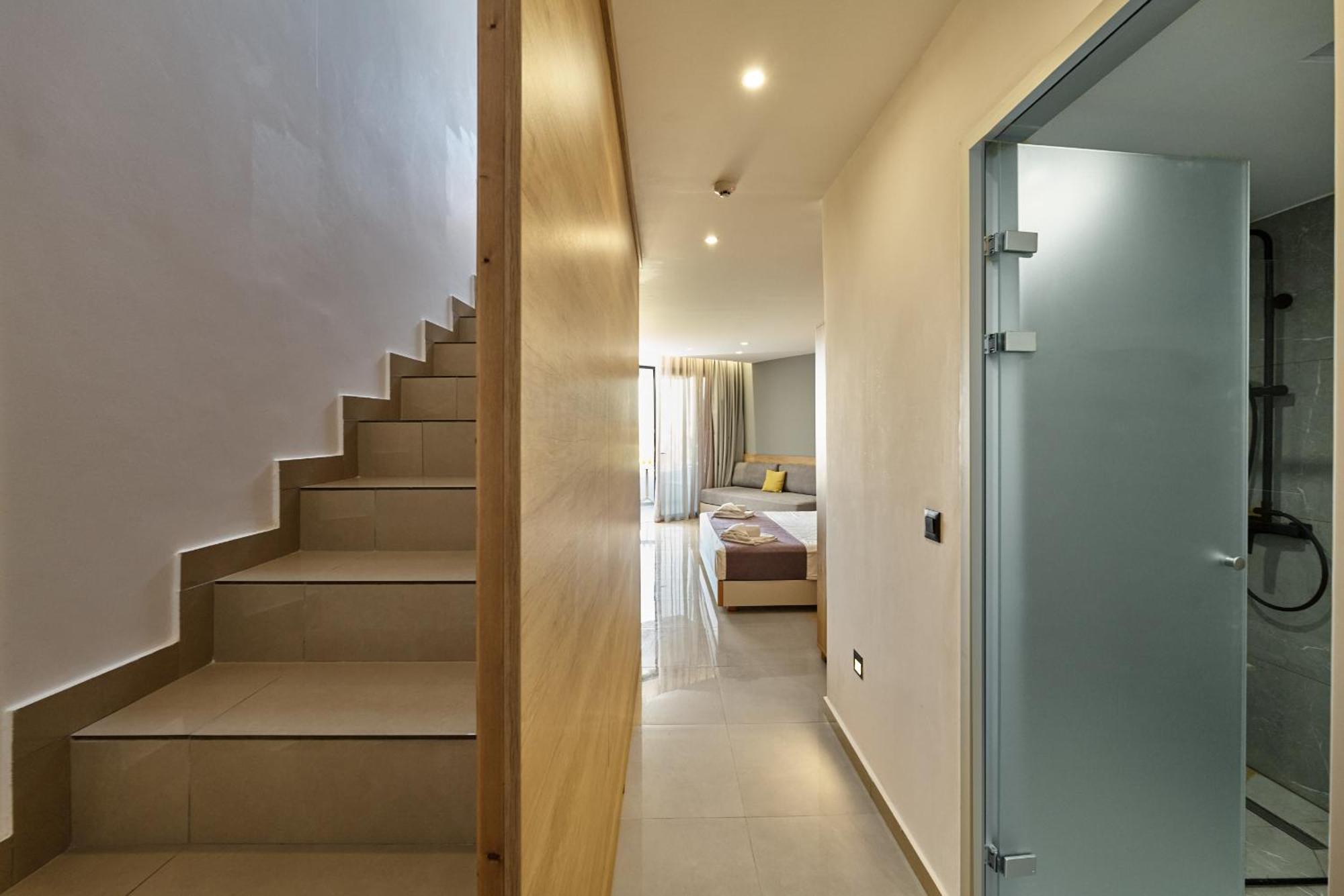 Duplex Quadruple Room