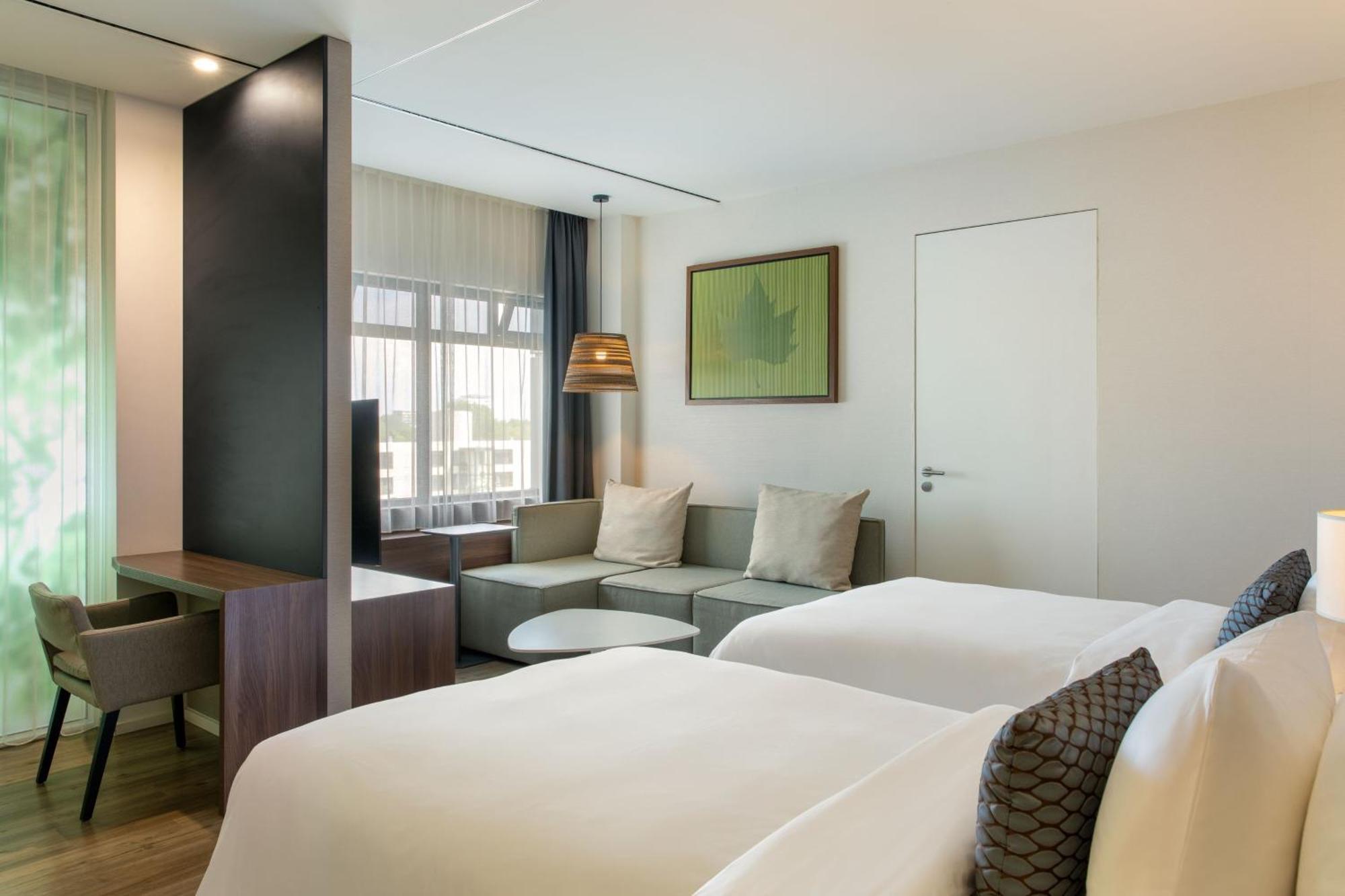 Studio 2 Queensize Beds